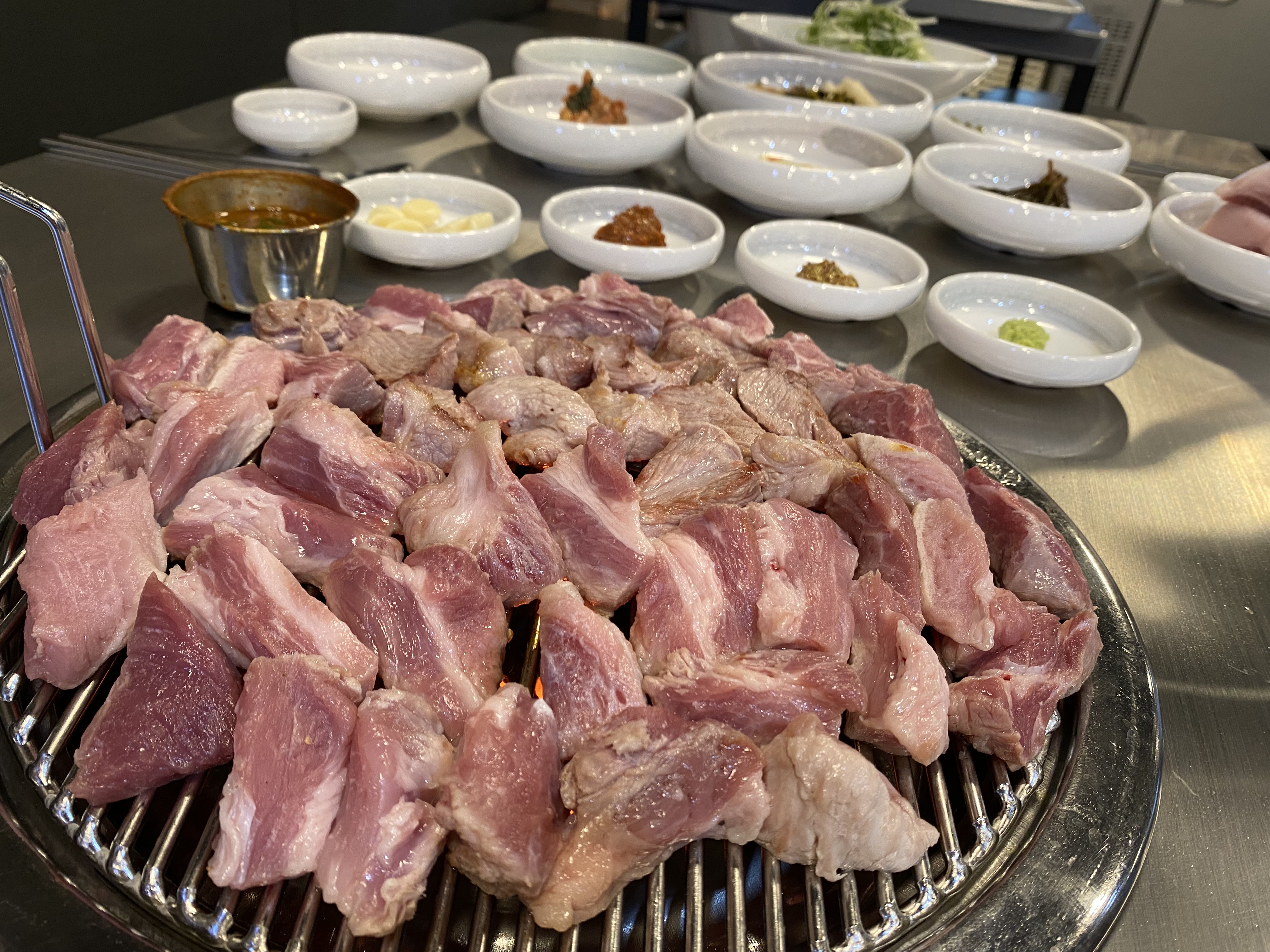돈사돈 부산직영점