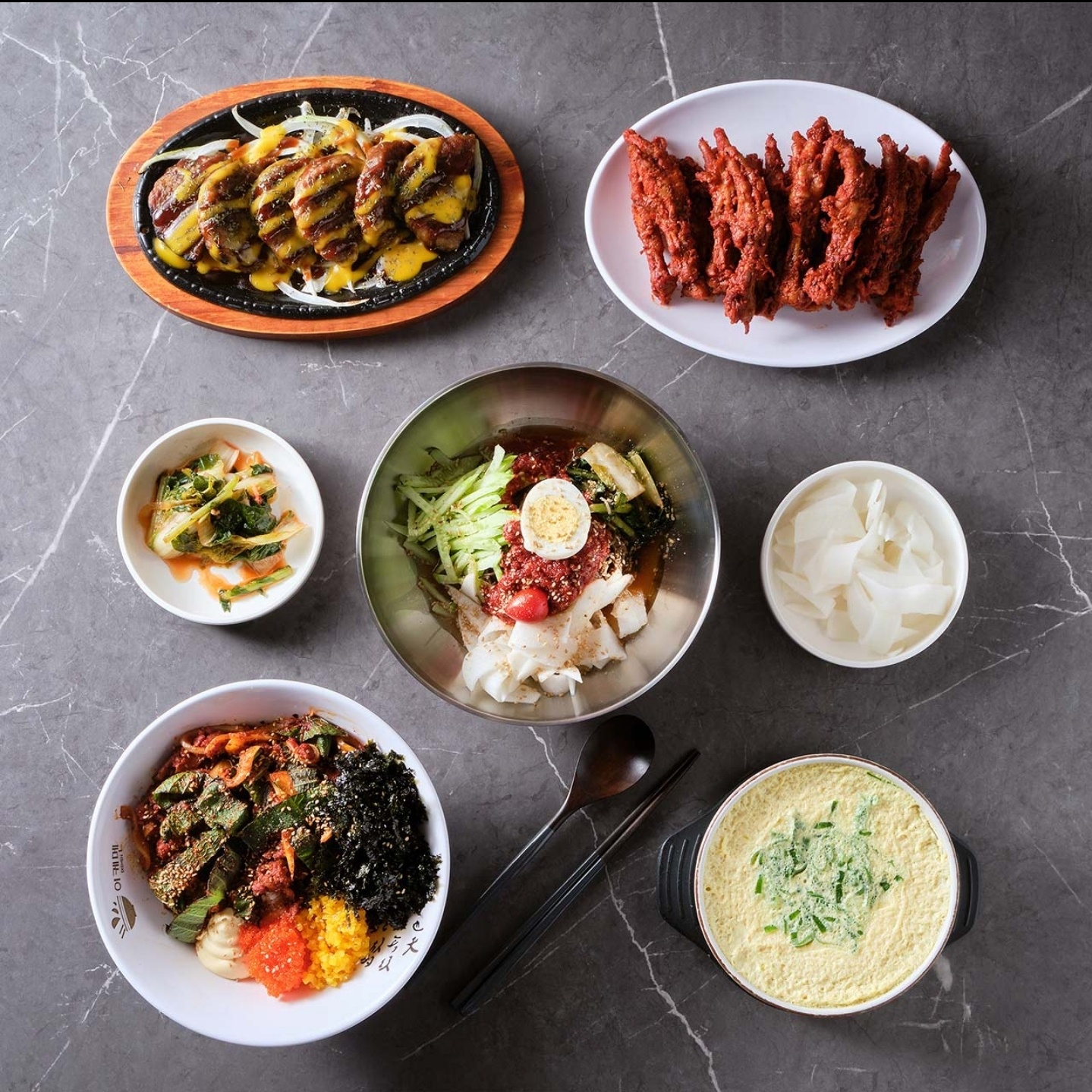 대왕 고기냉면 & 종로광장 육회비빔밥