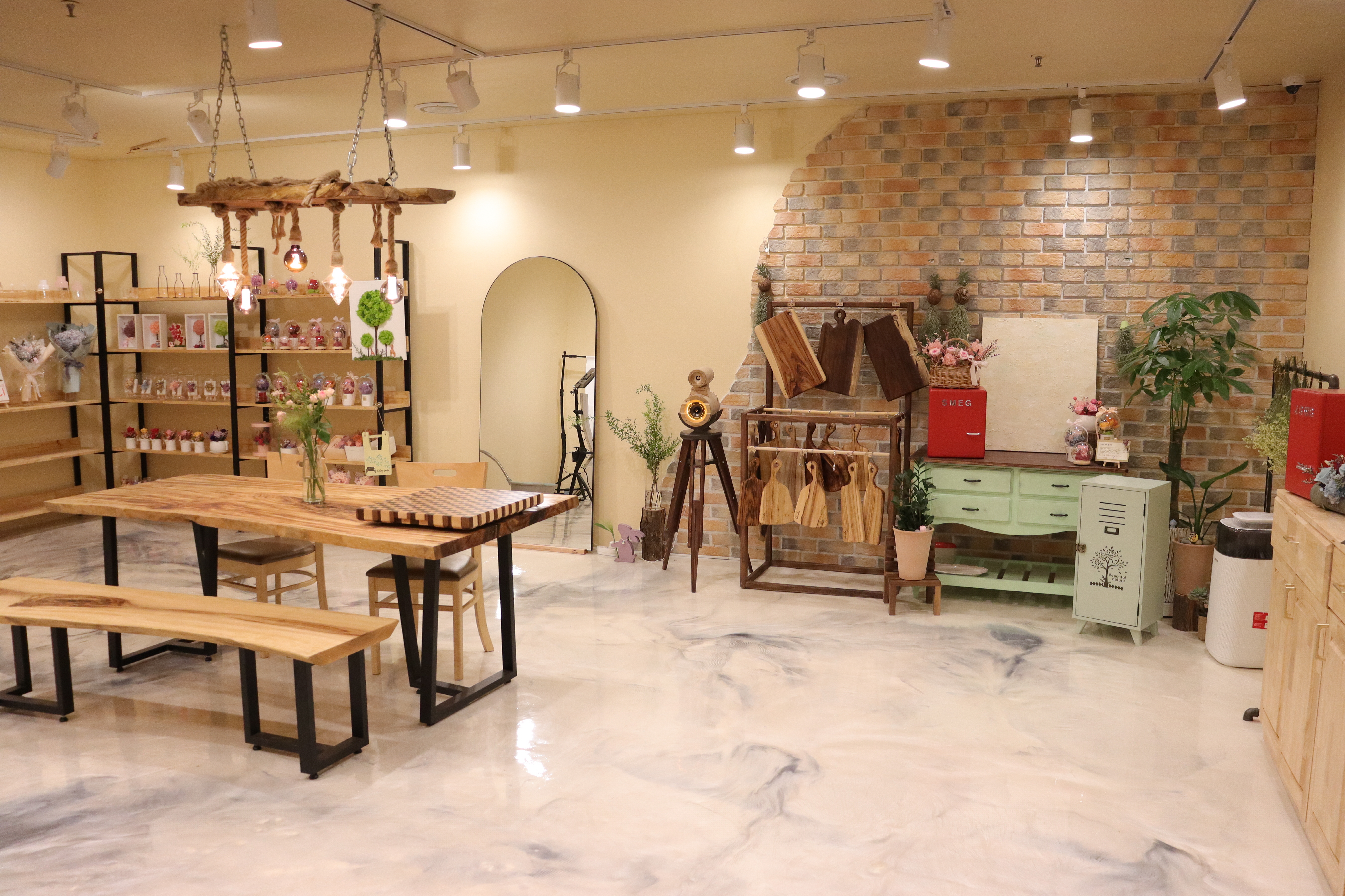 정성공방 woodwork&flower