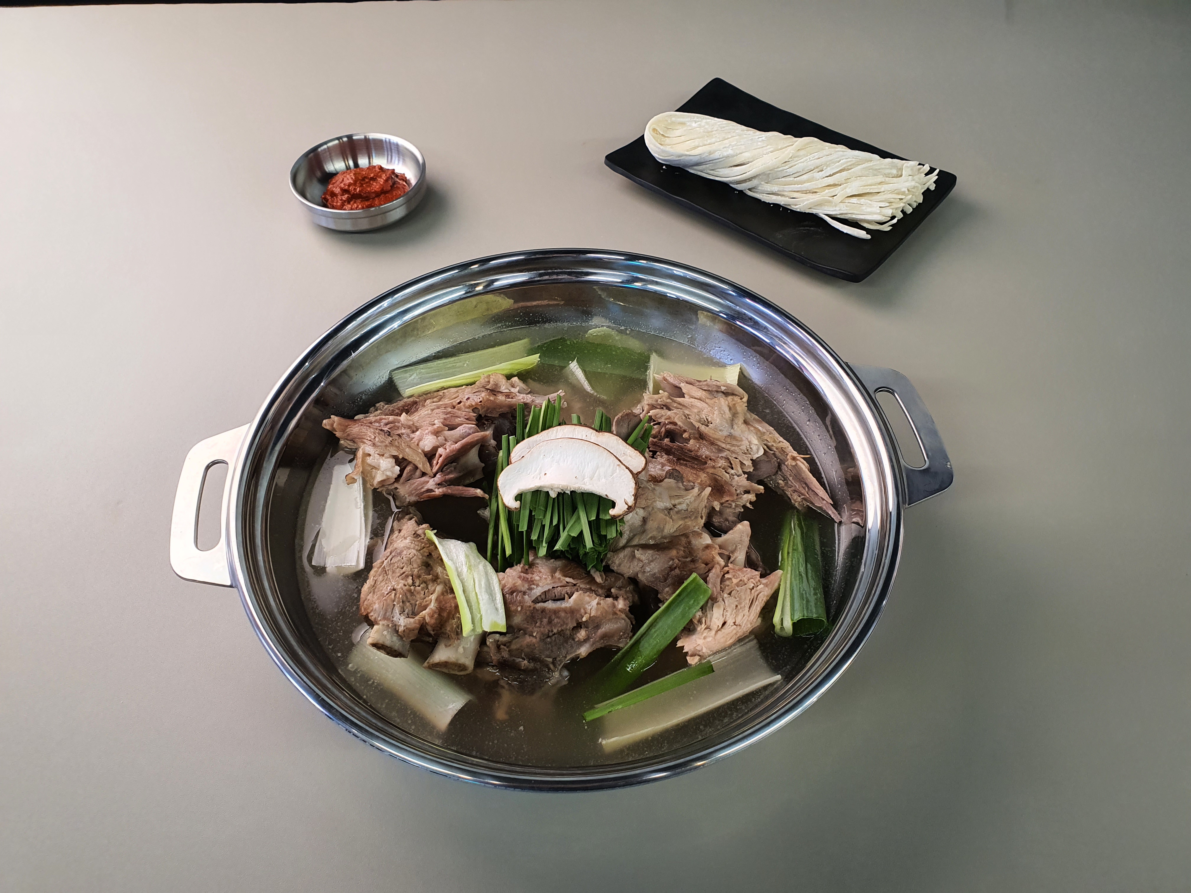 우와한뼈찜뼈곰탕