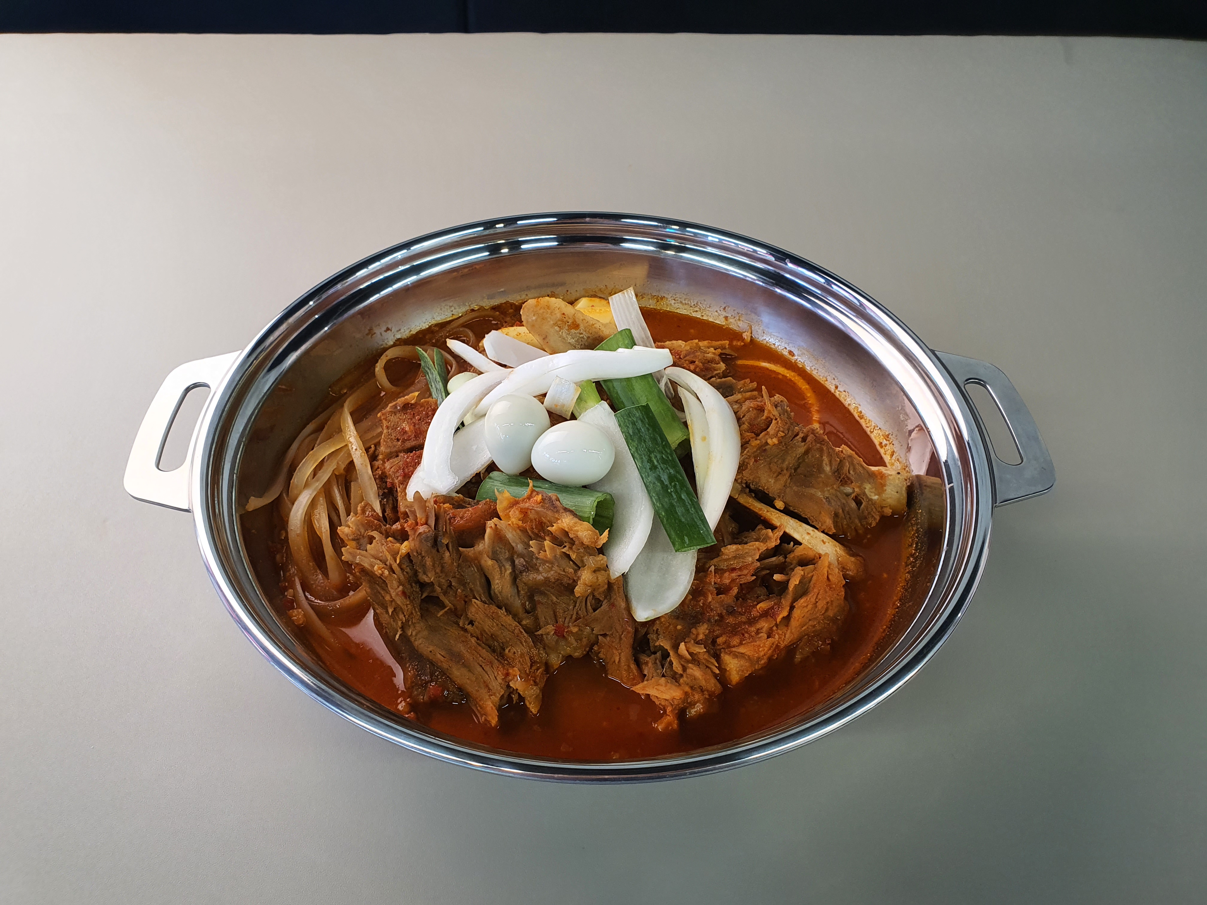 우와한뼈찜뼈곰탕