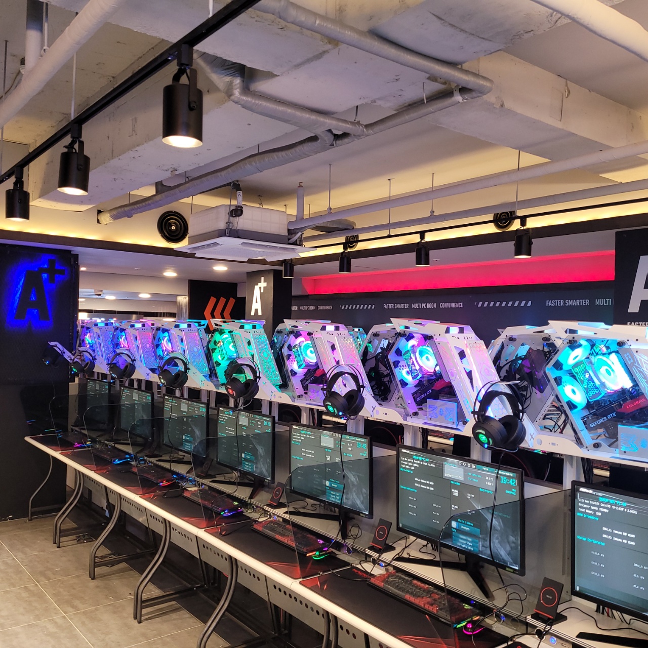 에이플 PC CAFE 명지대점