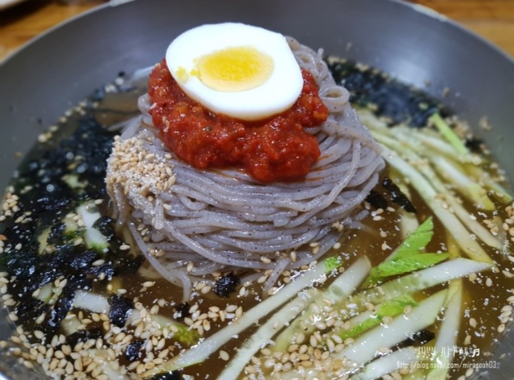 봉평현대막국수