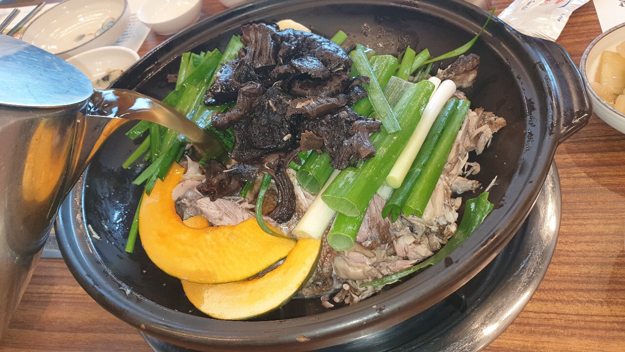 나능이능이버섯백숙 월곶점