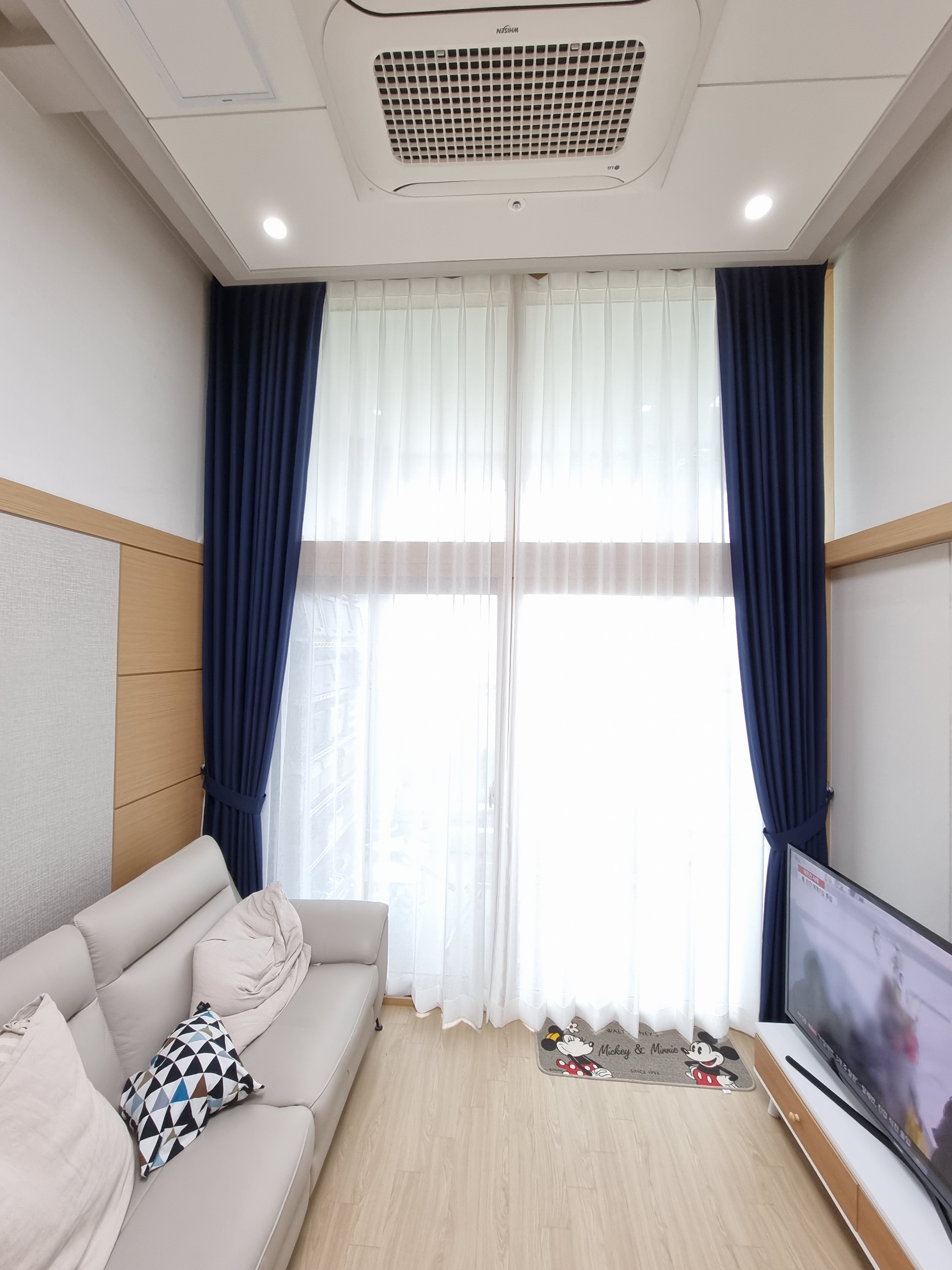 빈스커텐롤스크린 서부산점