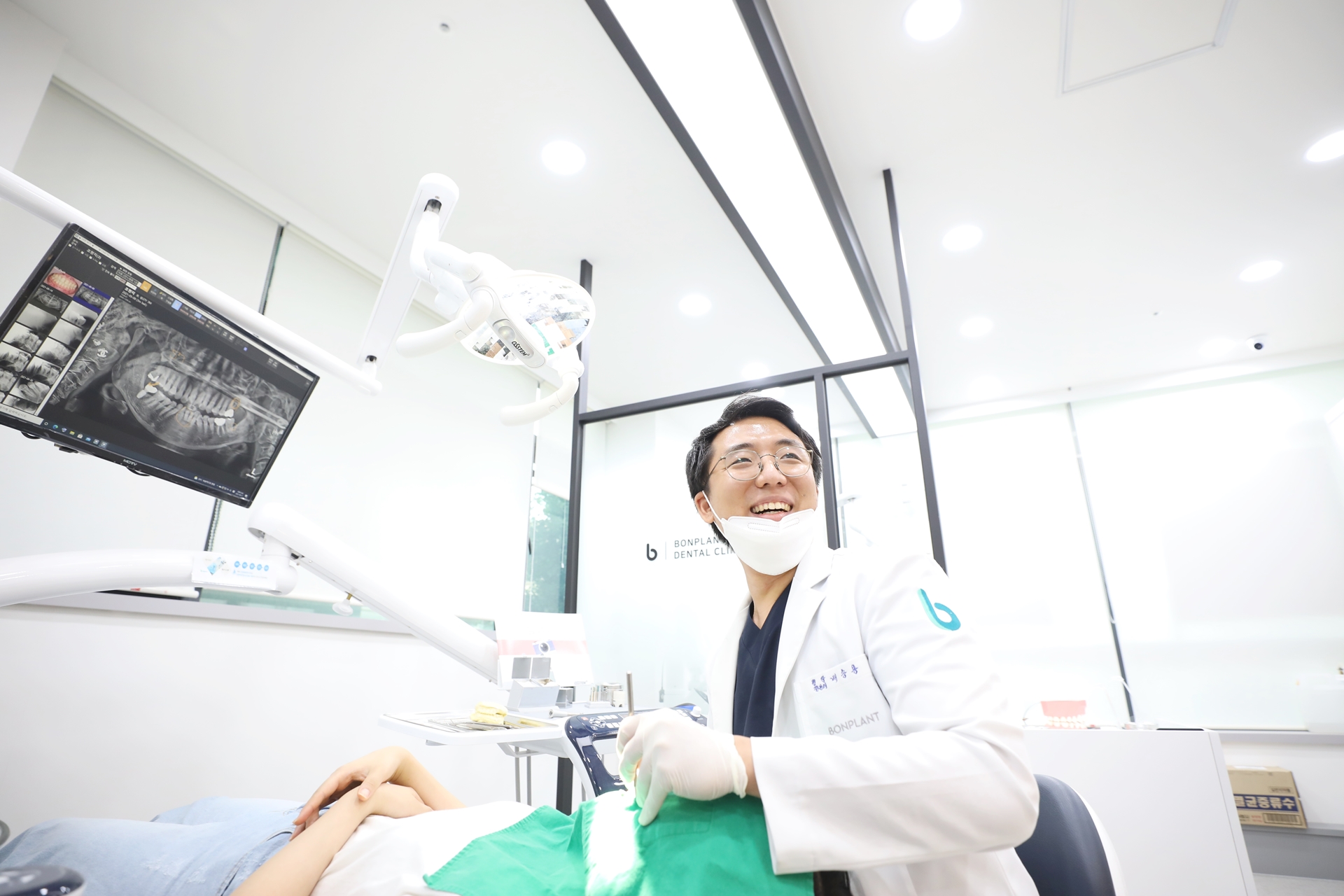 안산본플란트치과의원 대표 이미지