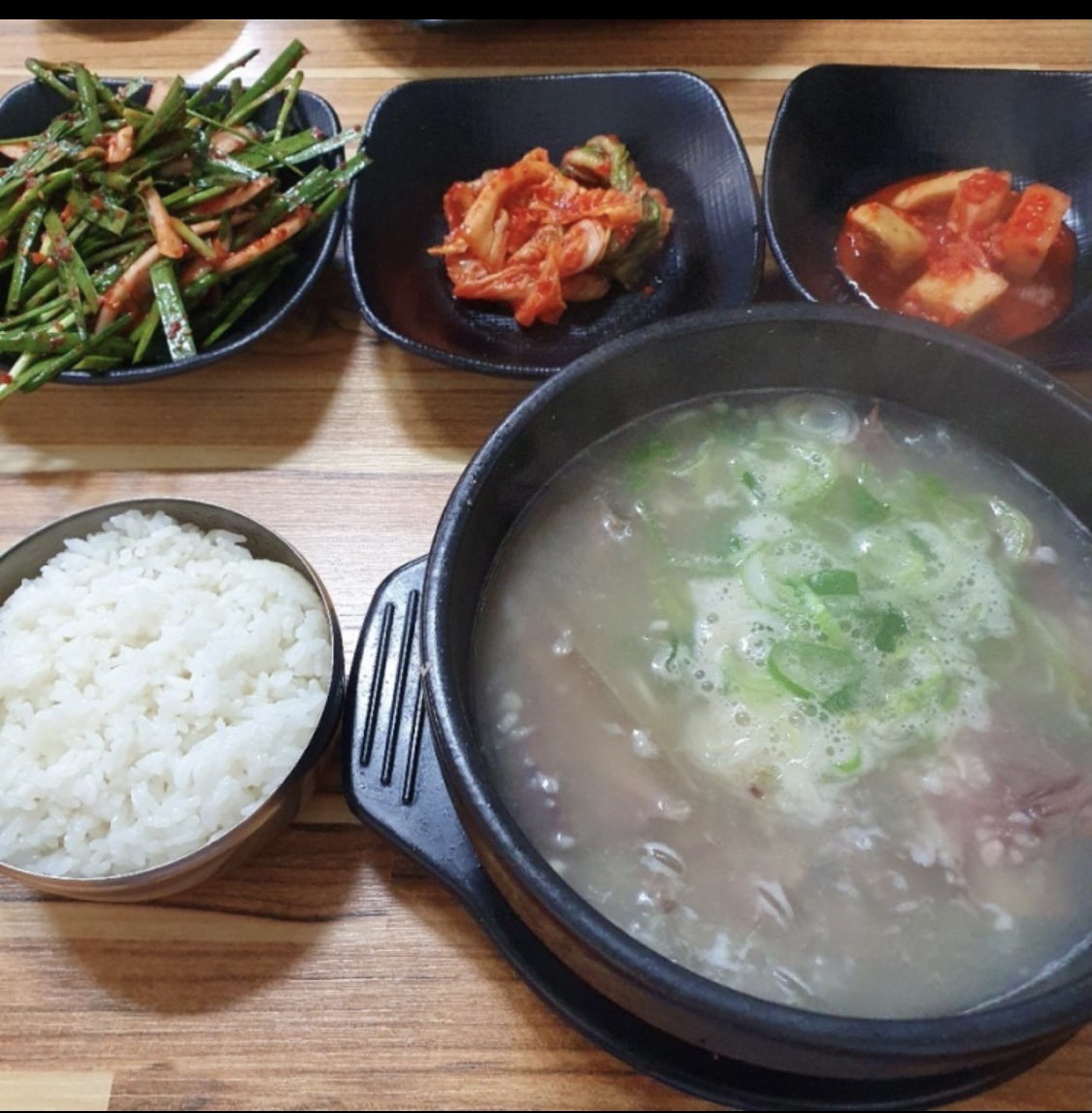 청솔소머리국밥식당