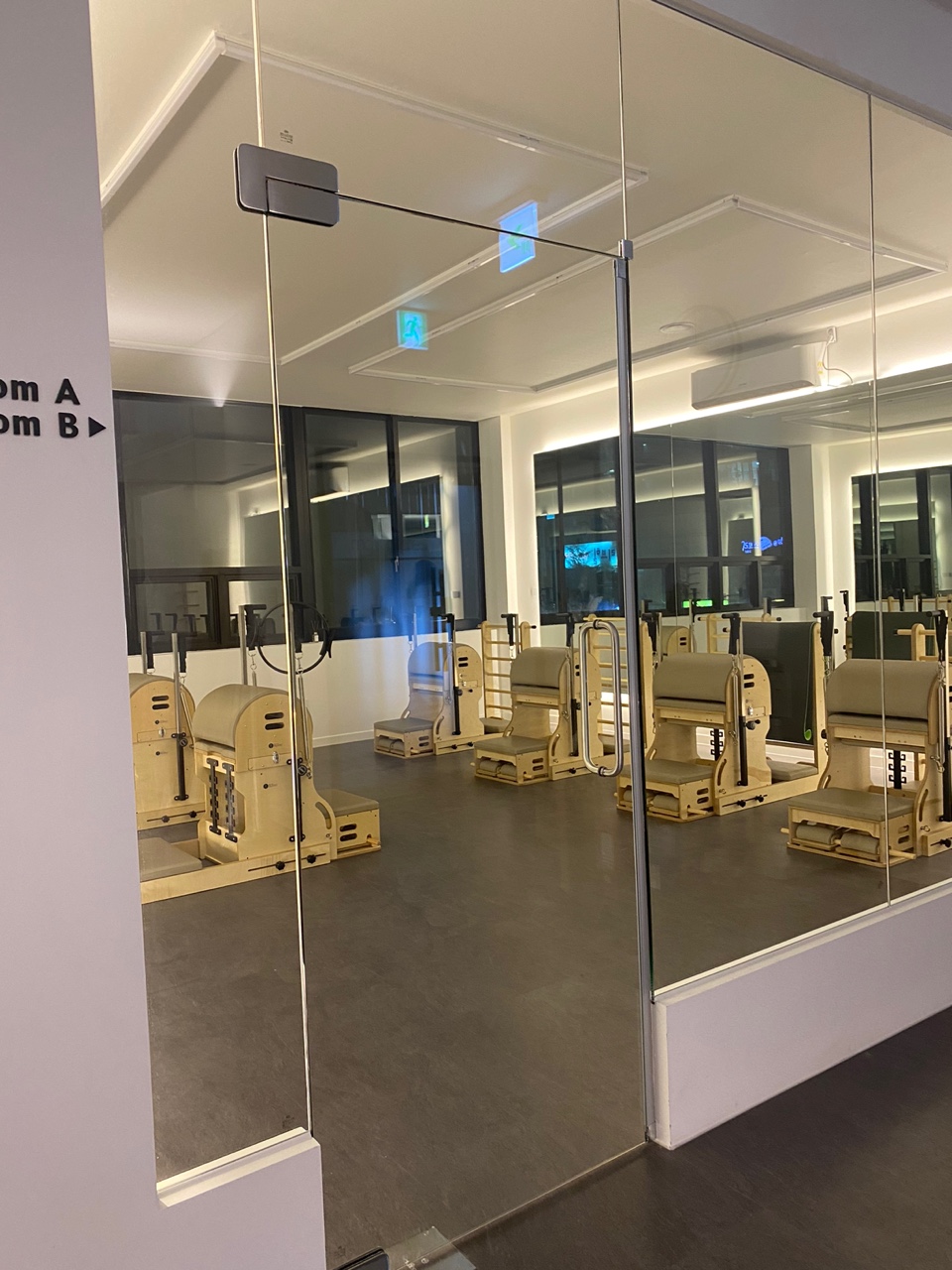 모브필라테스 대표 이미지