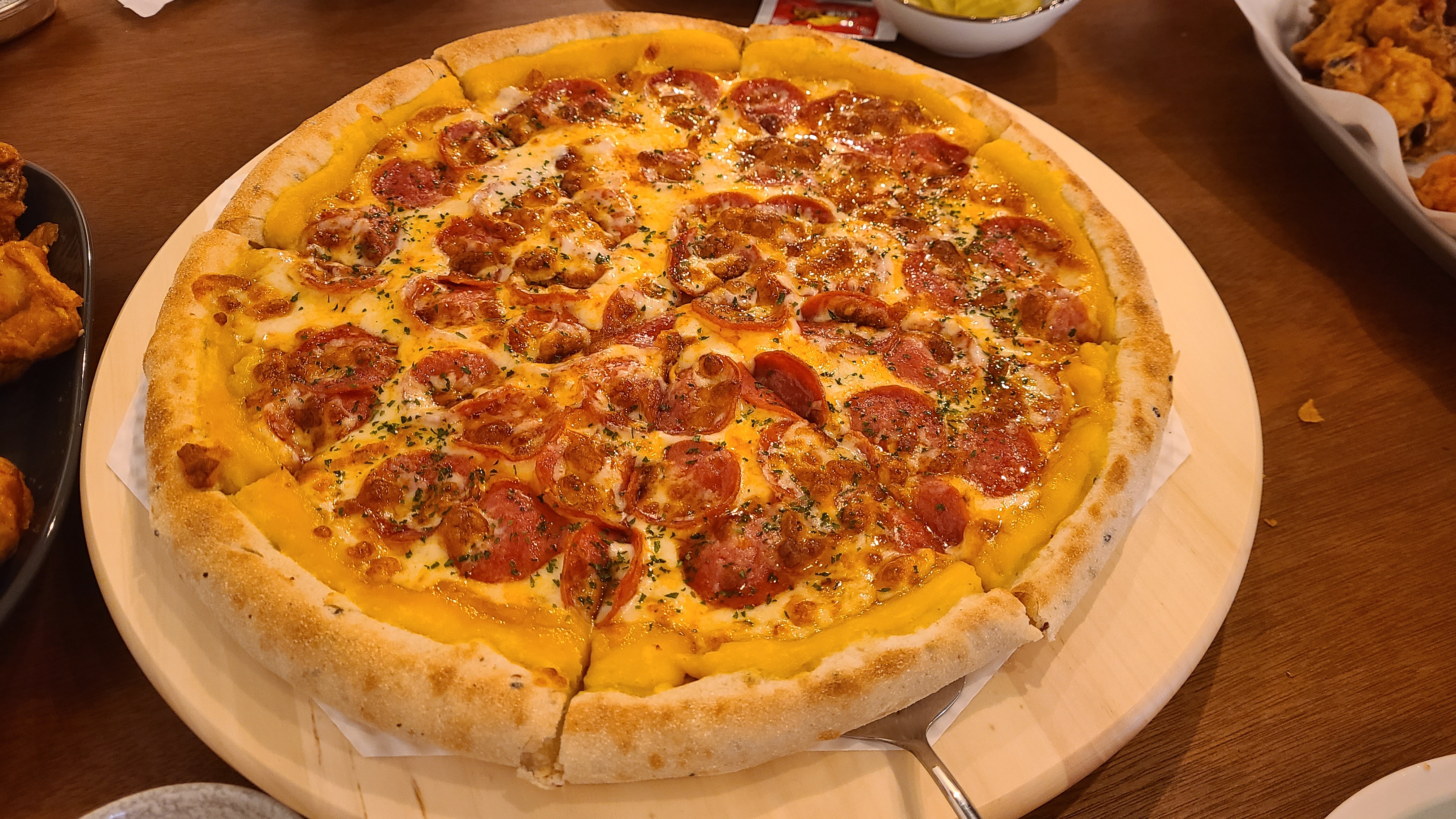 꼬꼬치킨&피자95카페