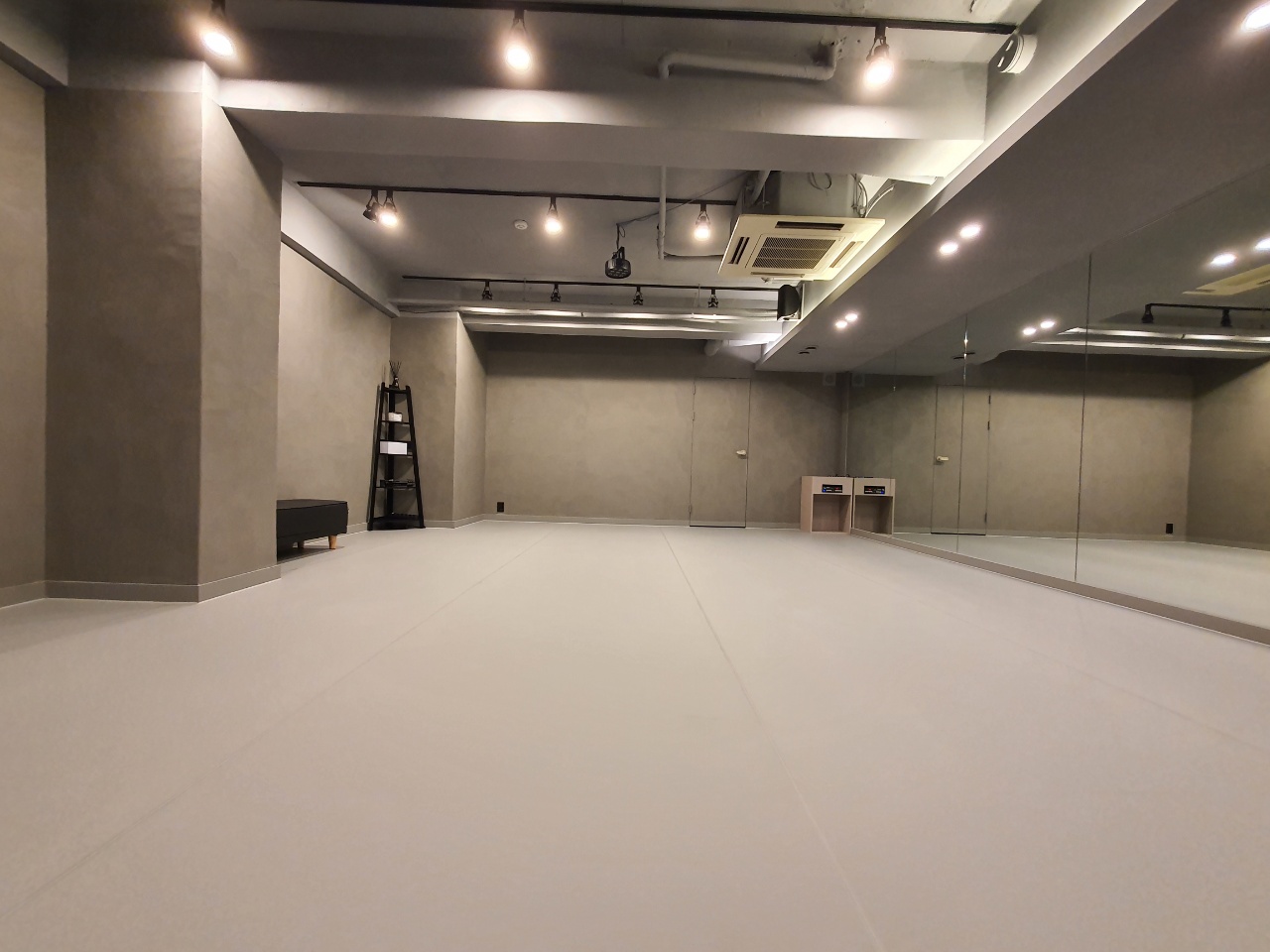 1번째 스튜디오 사진