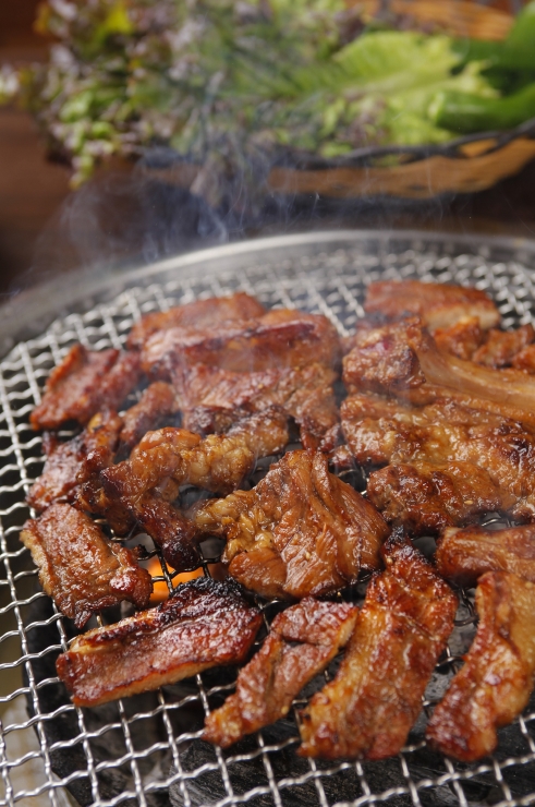 명품한우정육식당