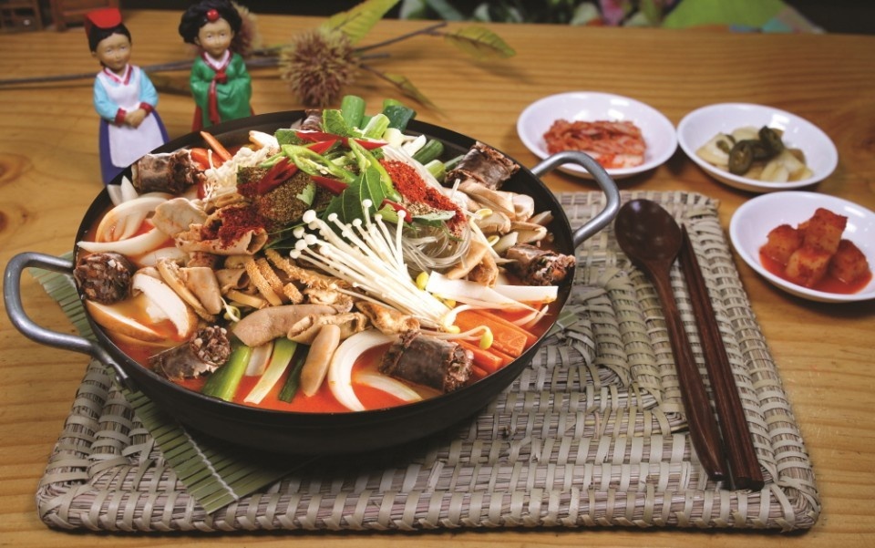 24시강청골순대국밥
