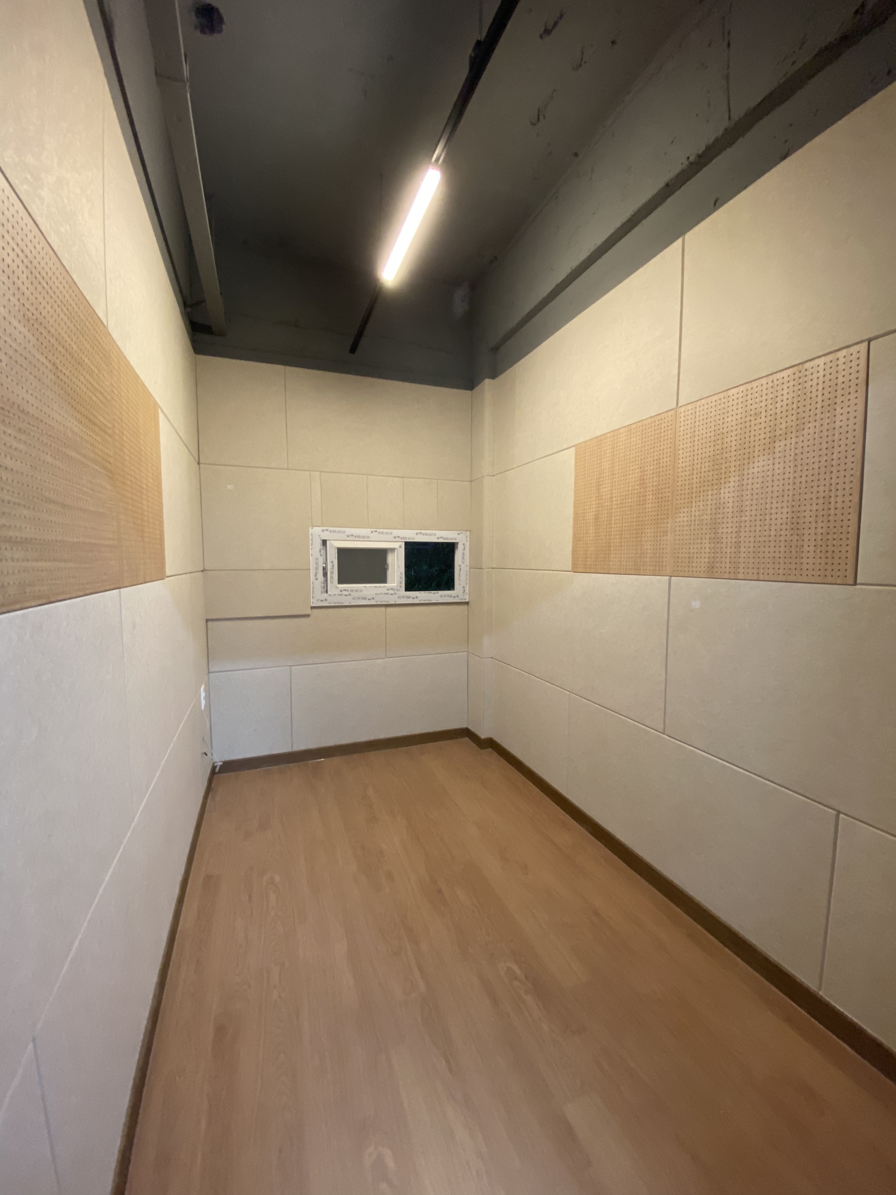 3번째 스튜디오 사진