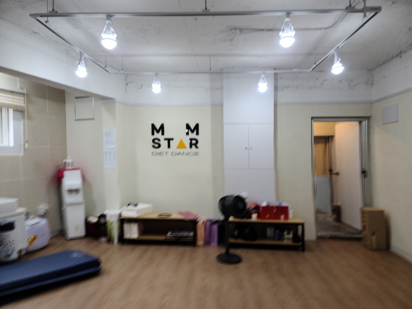 몸스타다이어트댄스학원