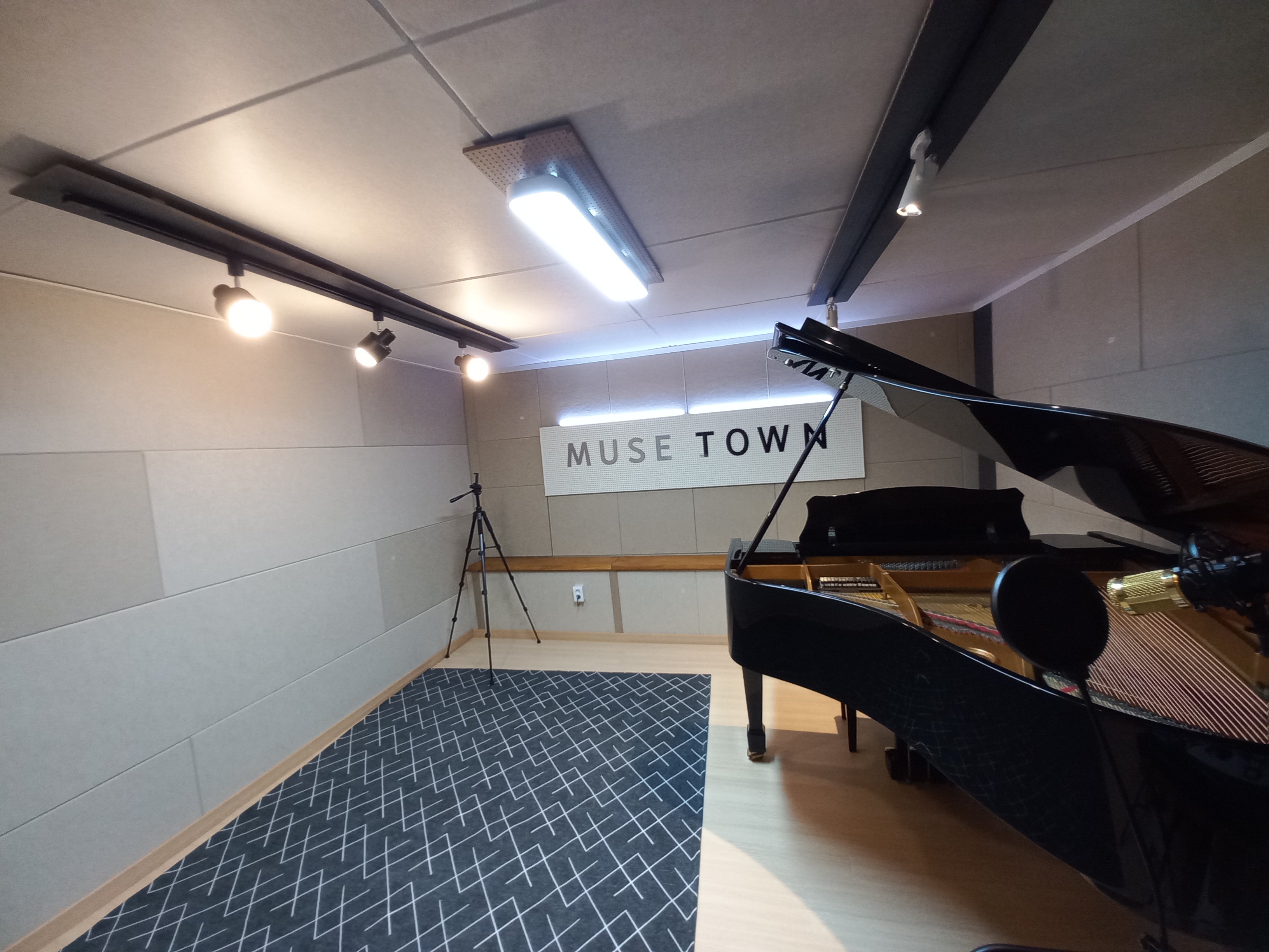 4번째 스튜디오 사진