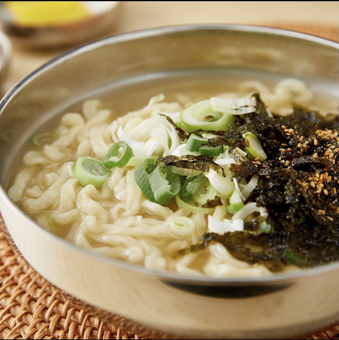 홍두깨자매손칼국수수제돈까스