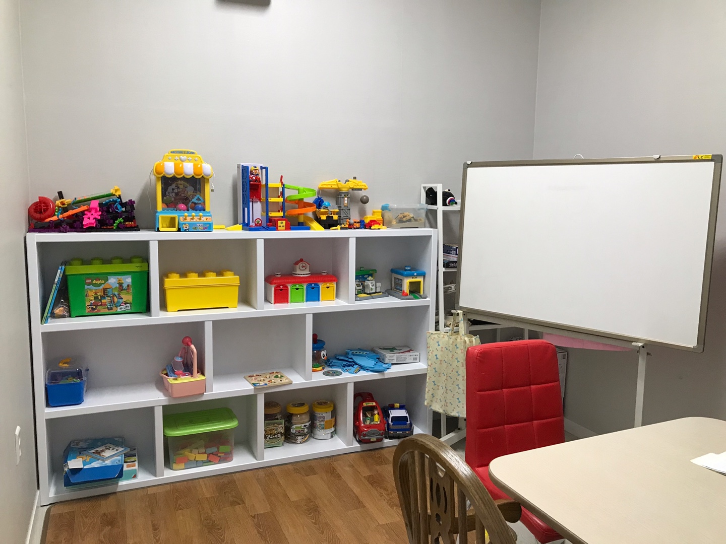 류지혜언어심리상담센터 로고 이미지