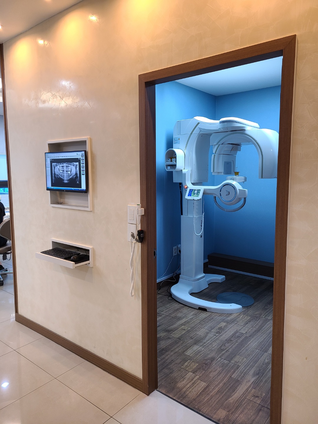 비와이씨디지털치과의원 대표 이미지