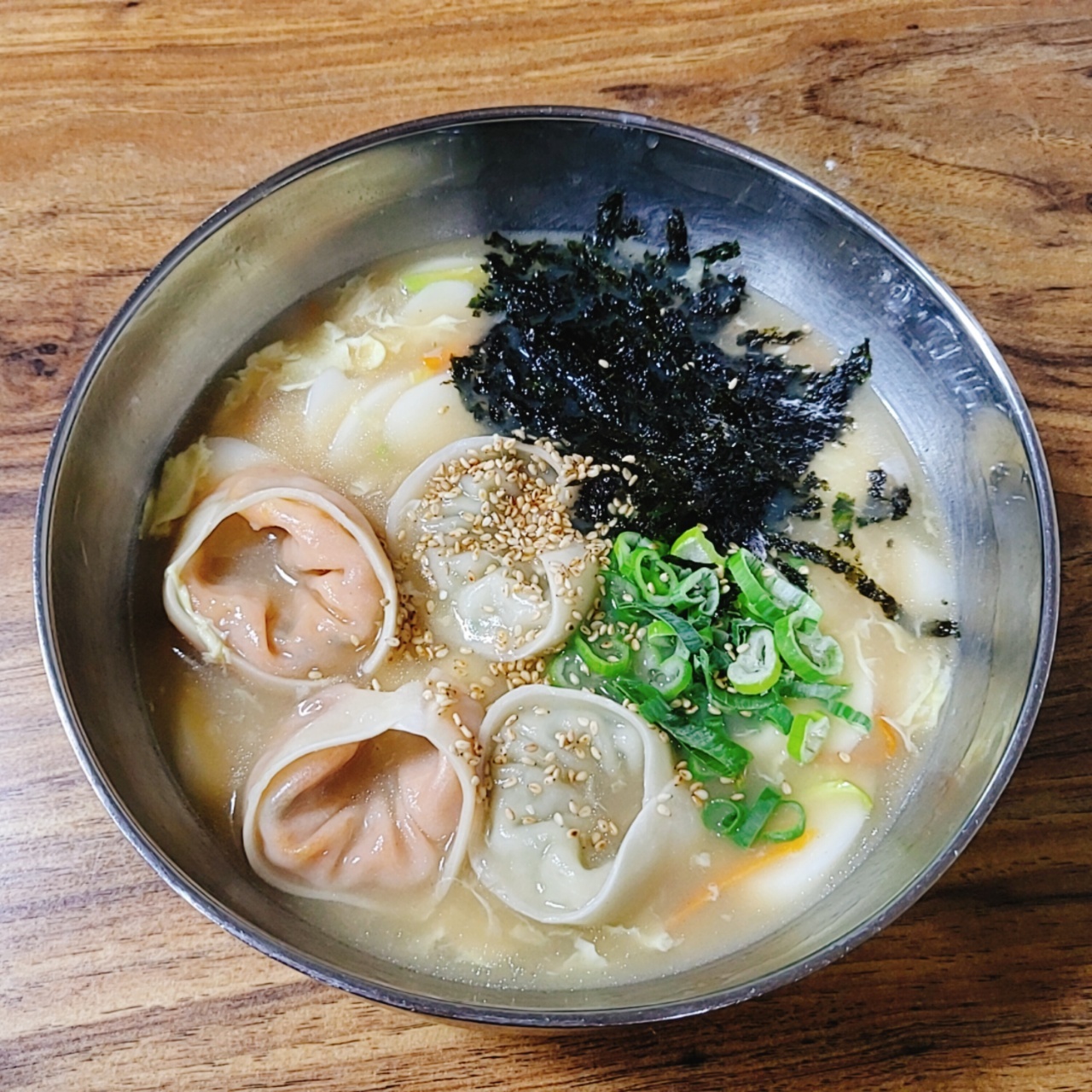 이삭홍두깨손칼국수