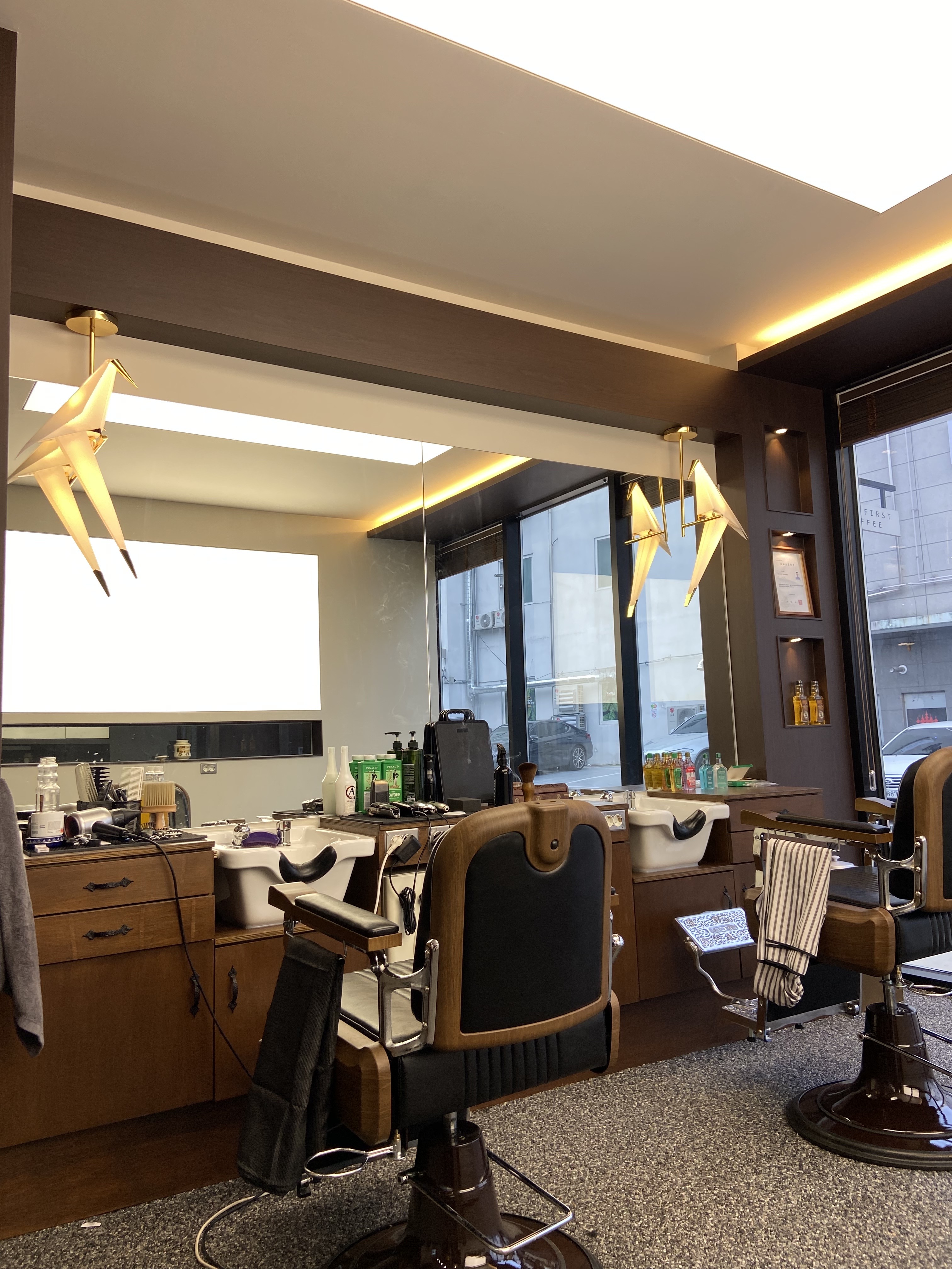 가까운 이발소추천 경북 구미시 남성미용실 바버샵 남성커트 화이트버드바버샵