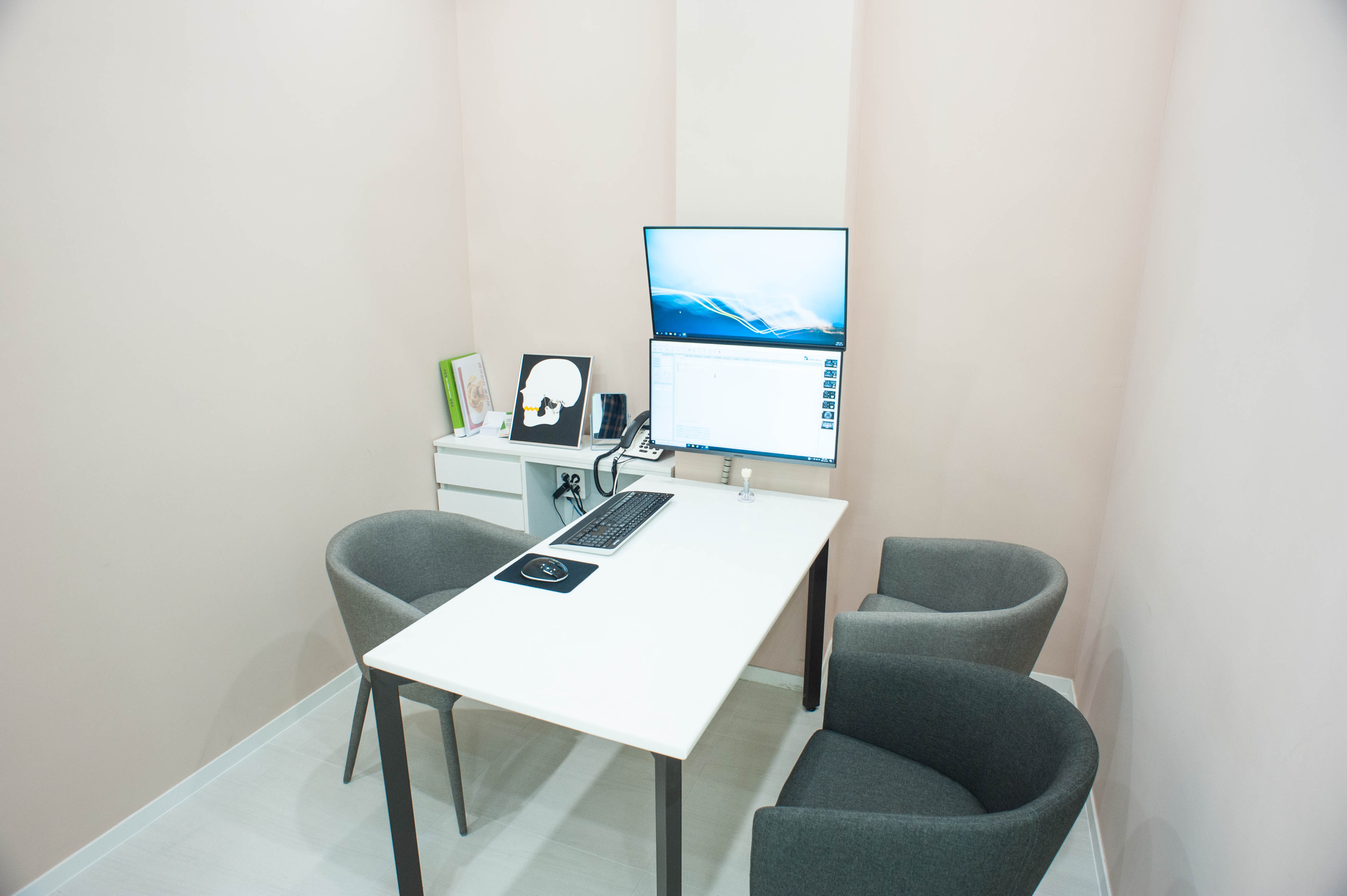 덴하우스구강악안면외과치과의원 대표 이미지