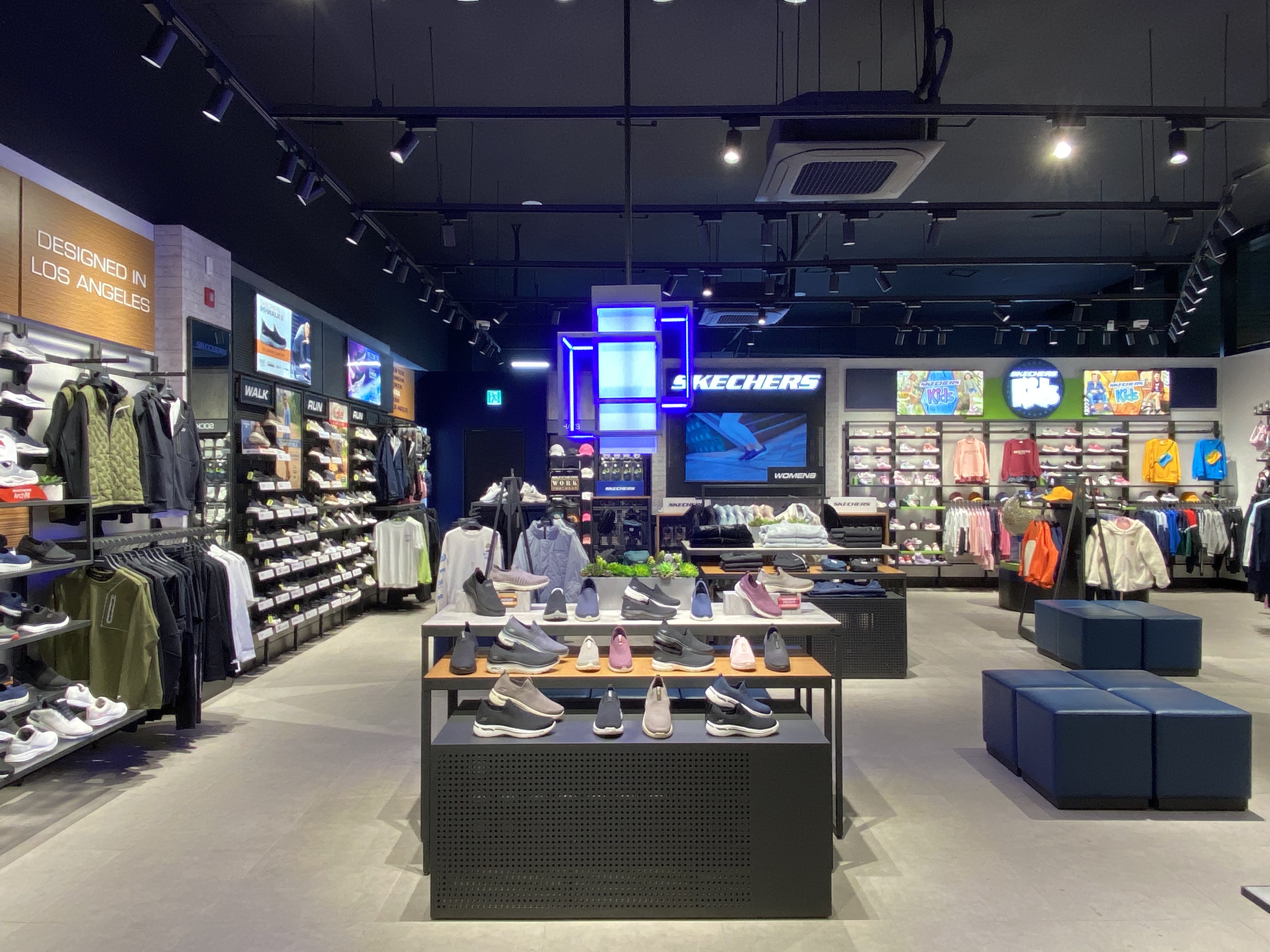 스케쳐스 시그니쳐타워점 대표 이미지