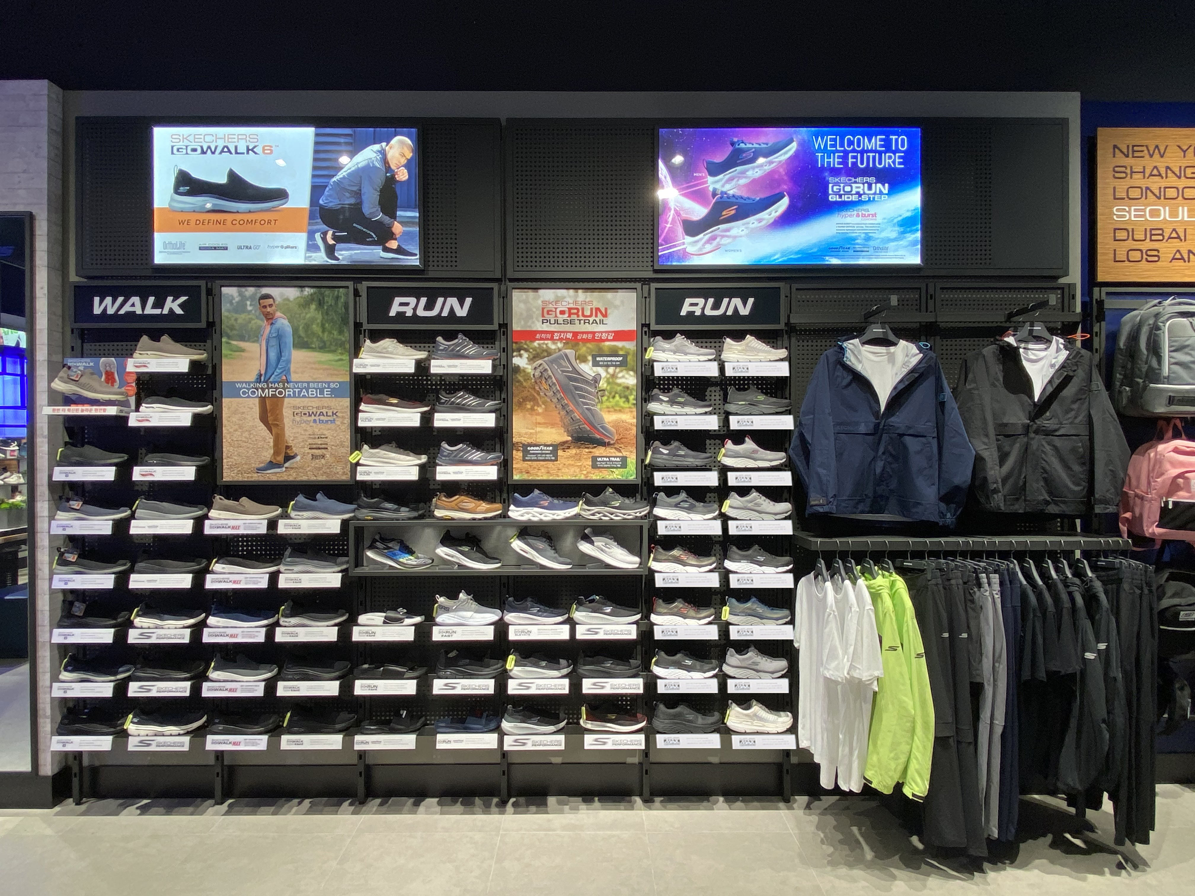 스케쳐스 시그니쳐타워점 대표 이미지