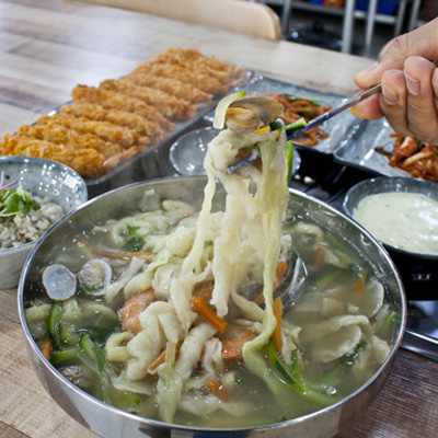 배터지는집 동막손칼국수명가