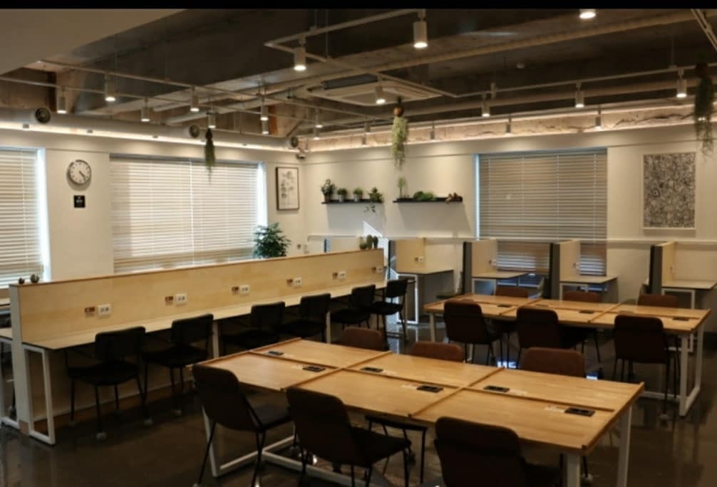 기본스터디카페 중동남부역점