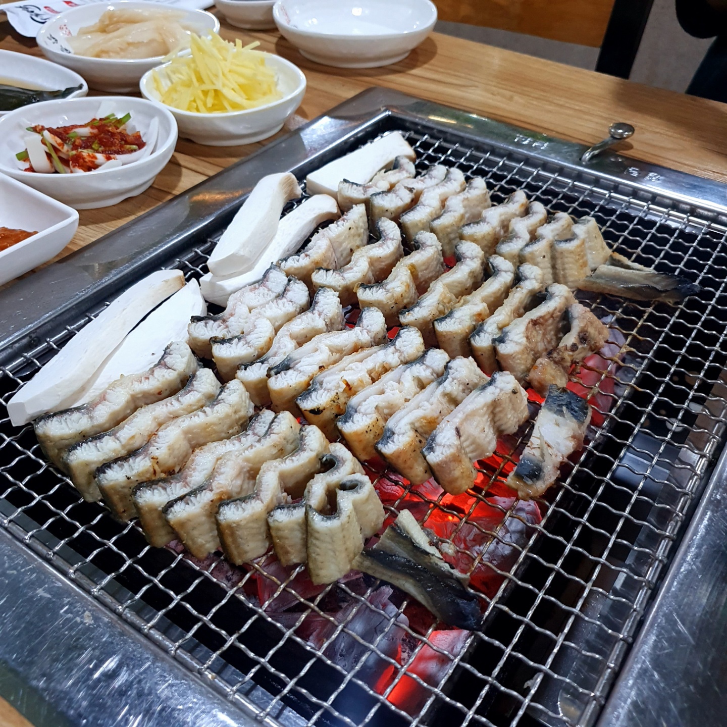 우뚝서다