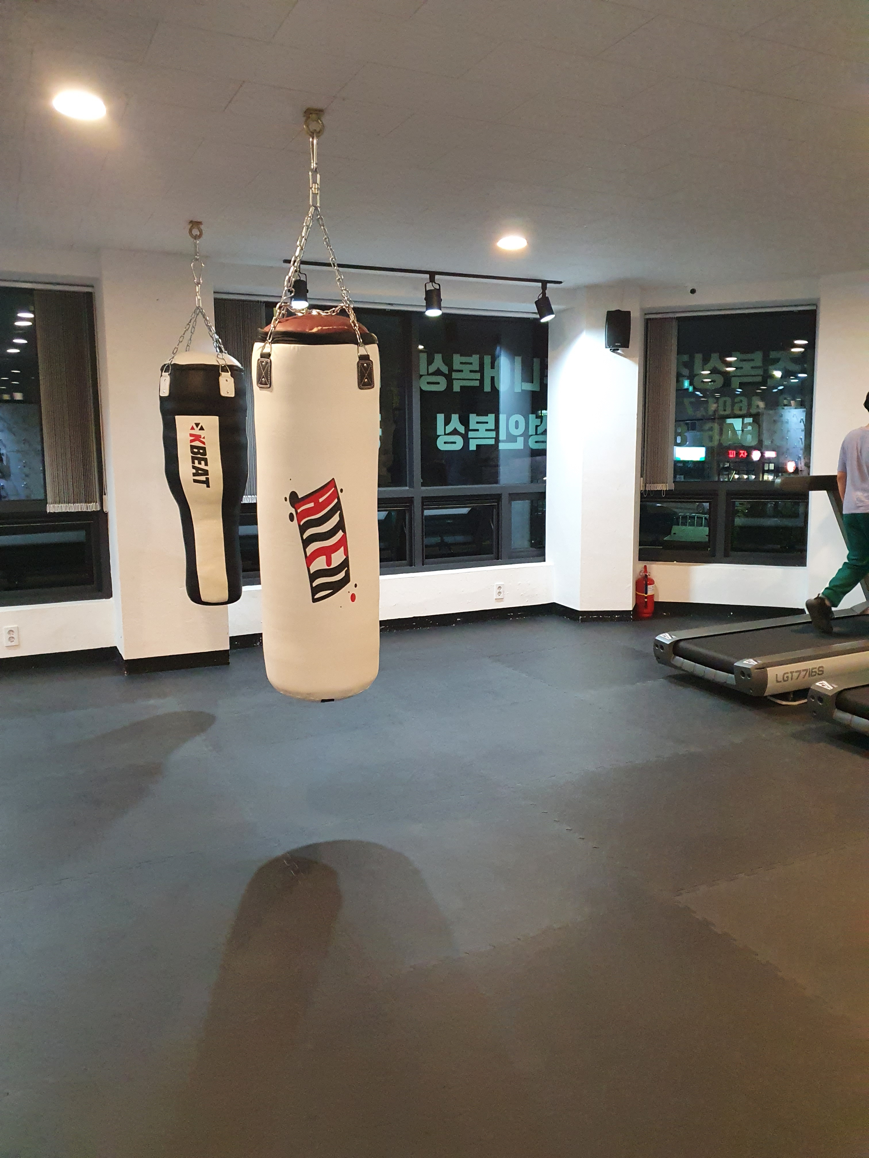 강원 강릉시 회산로351번길 복싱체육관 복싱클랜GYM 내부 모습 5