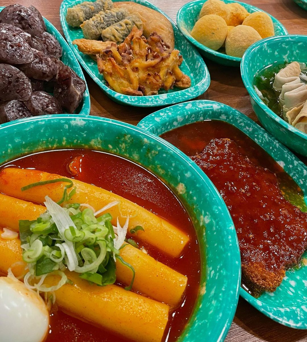 우리할매떡볶이 수원화서점