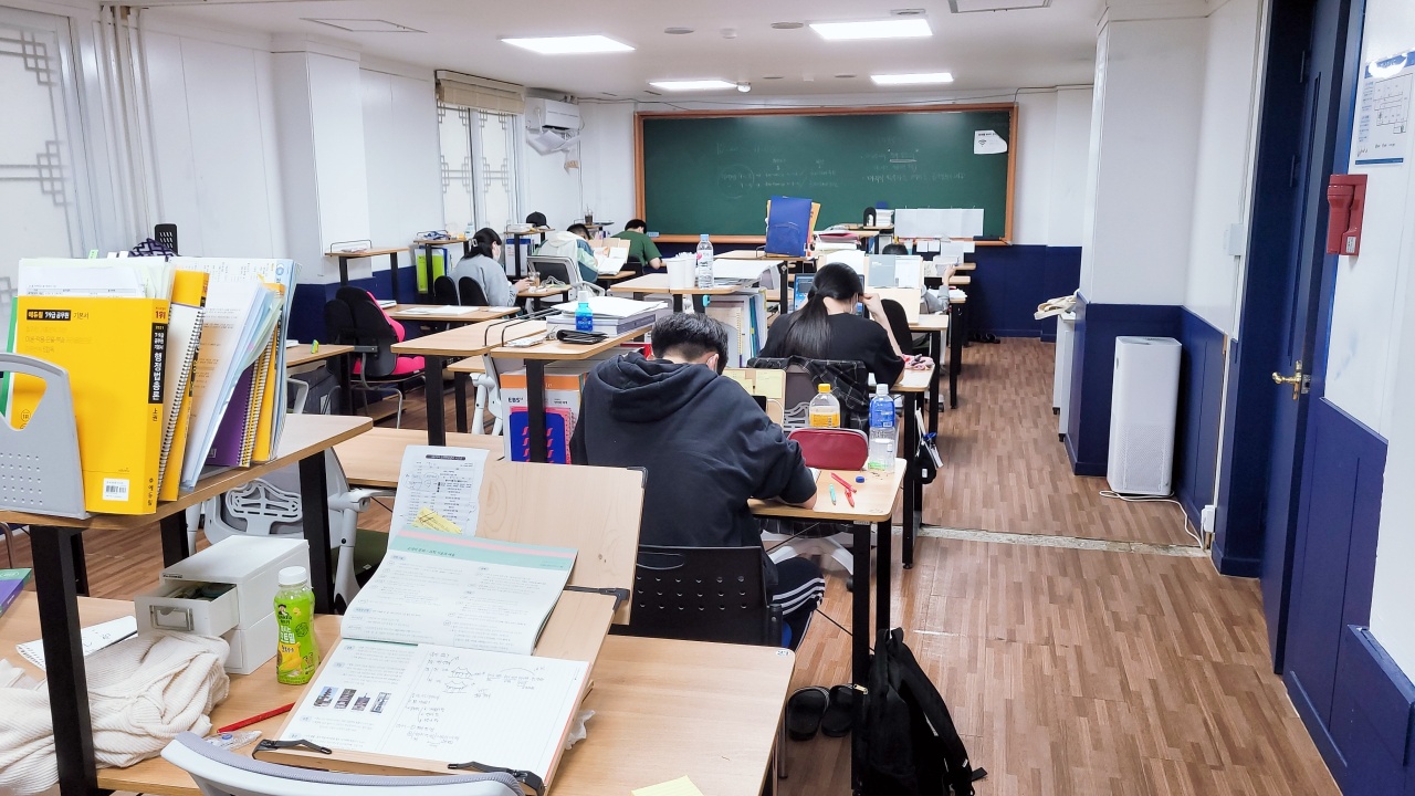 영독사 본관학원