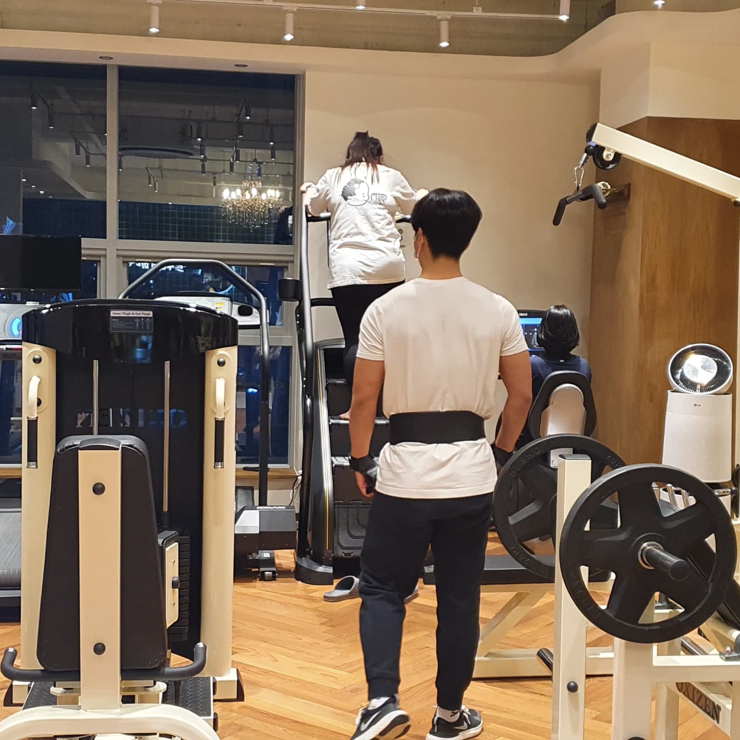 트루니티 바디 짐 증산점