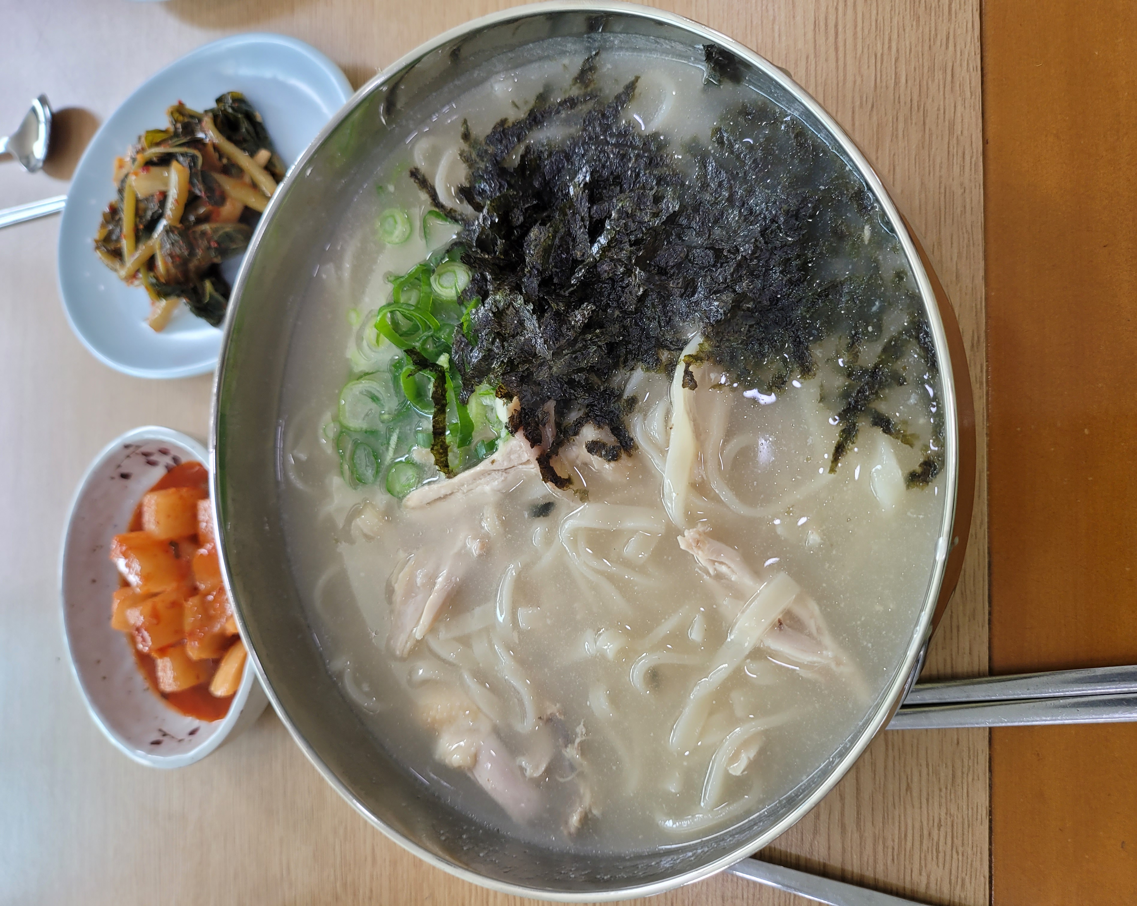 노가네토종닭칼국수