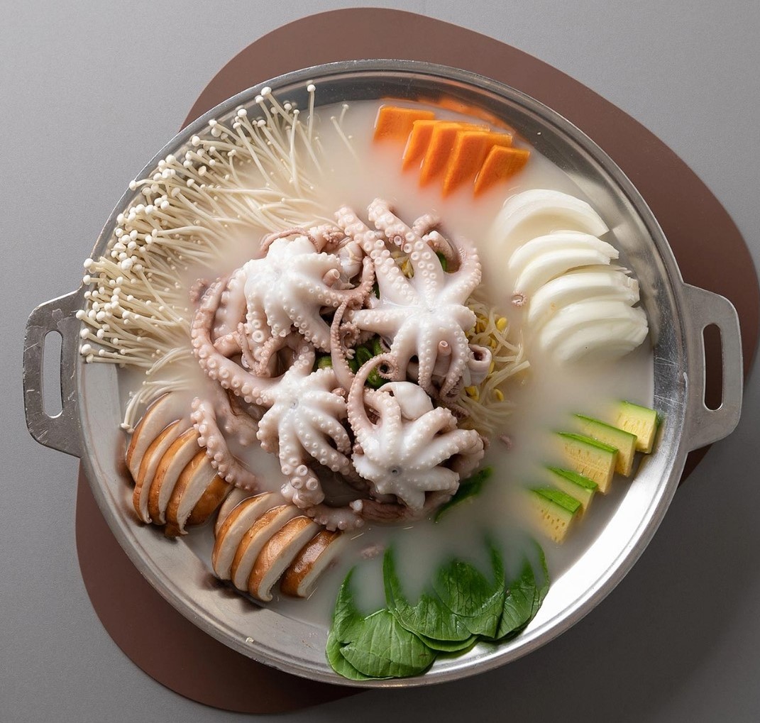 명동칼국수샤브샤브 신설동점