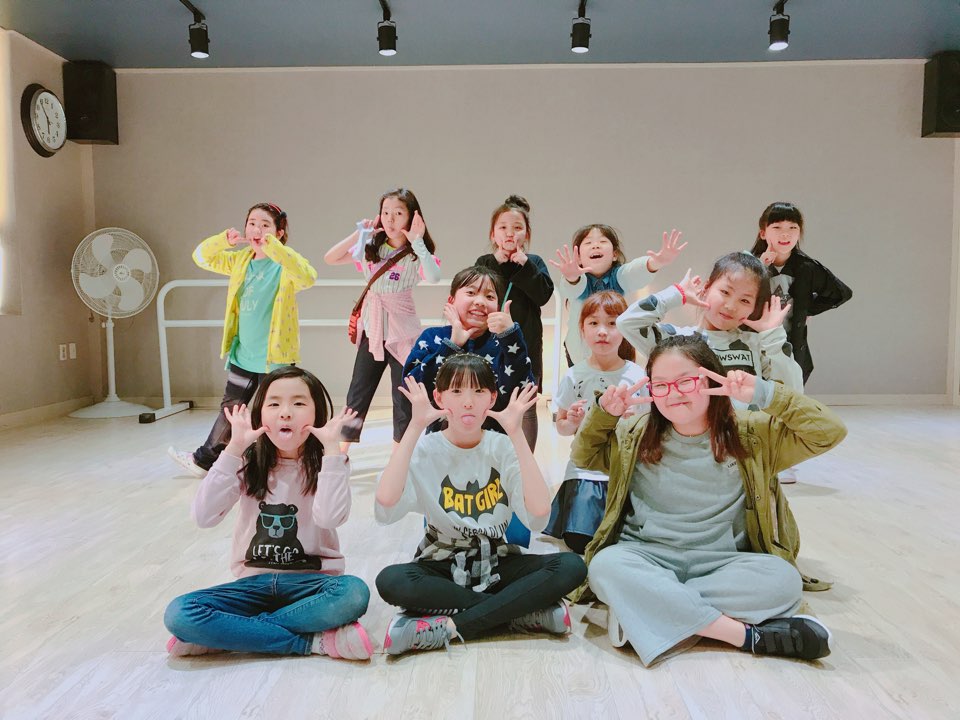 엘로리실용음악학원