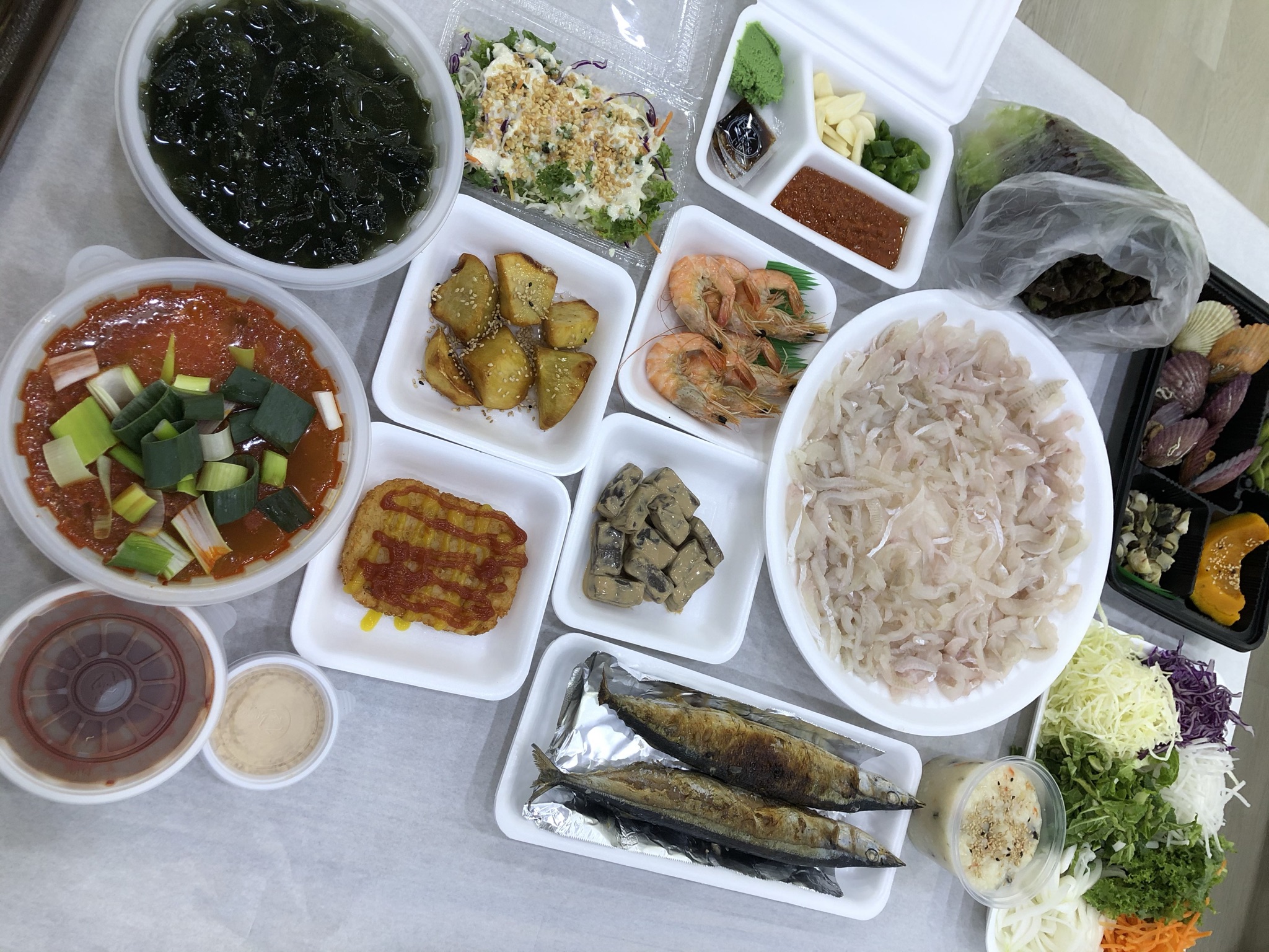 흰고래참가자미횟집