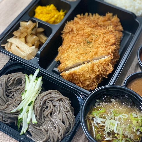 모니돈까스