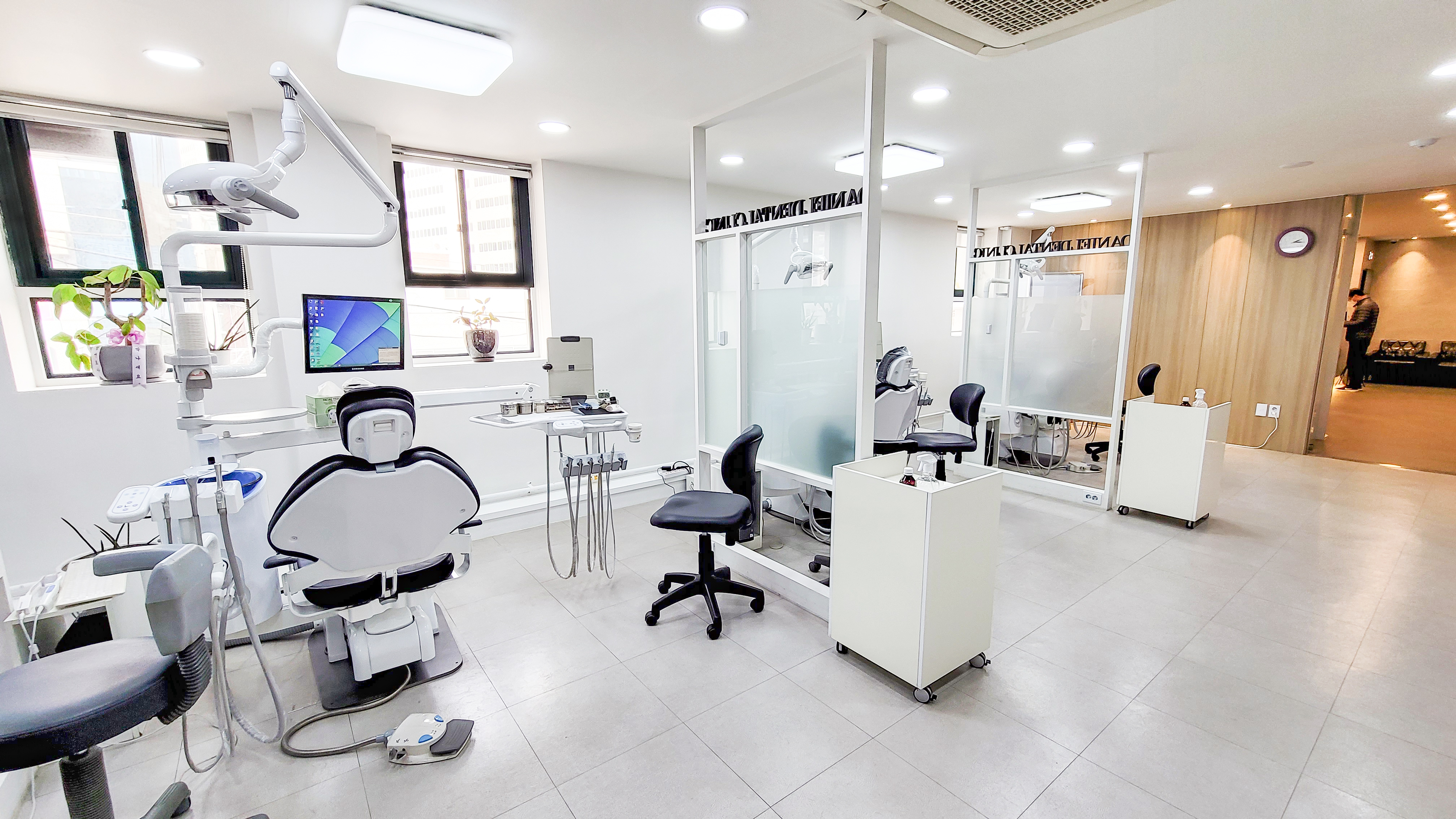 다니엘치과의원 대표 이미지