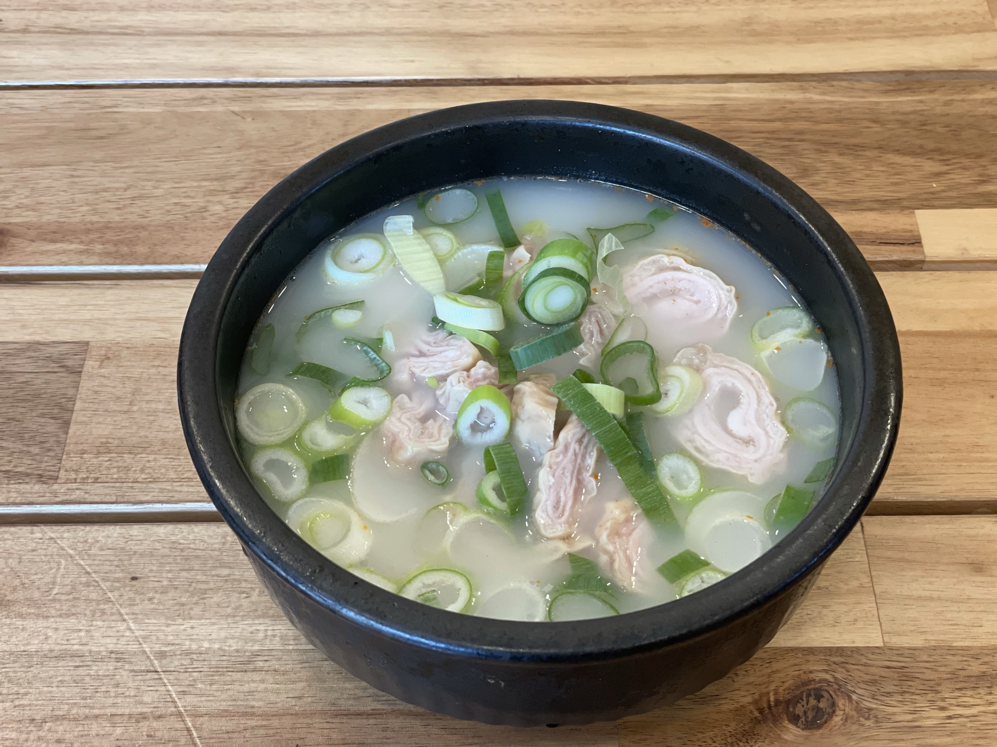 국민수육국밥앤막국수