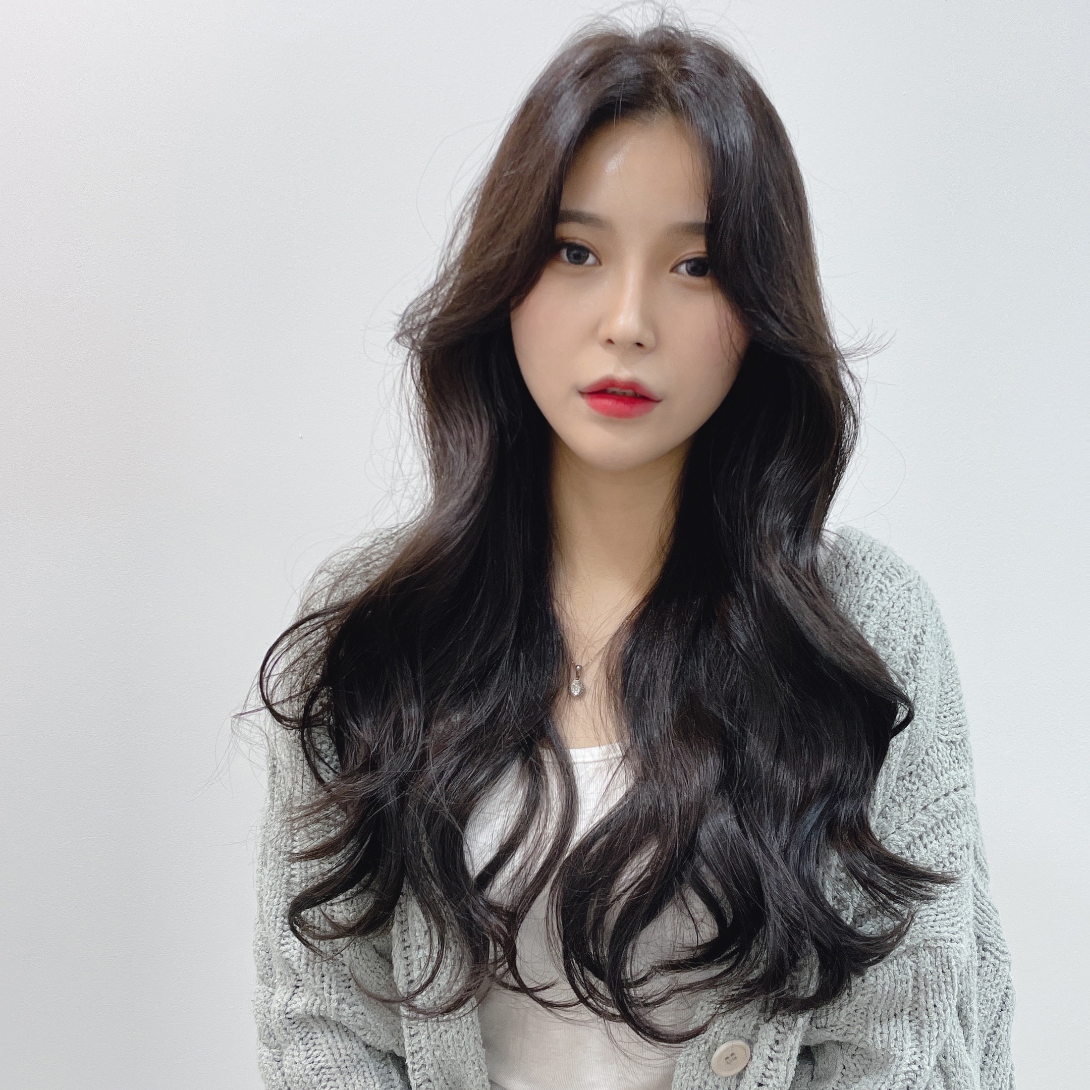 번트시에나 헤어 내부 또는 관련 모습