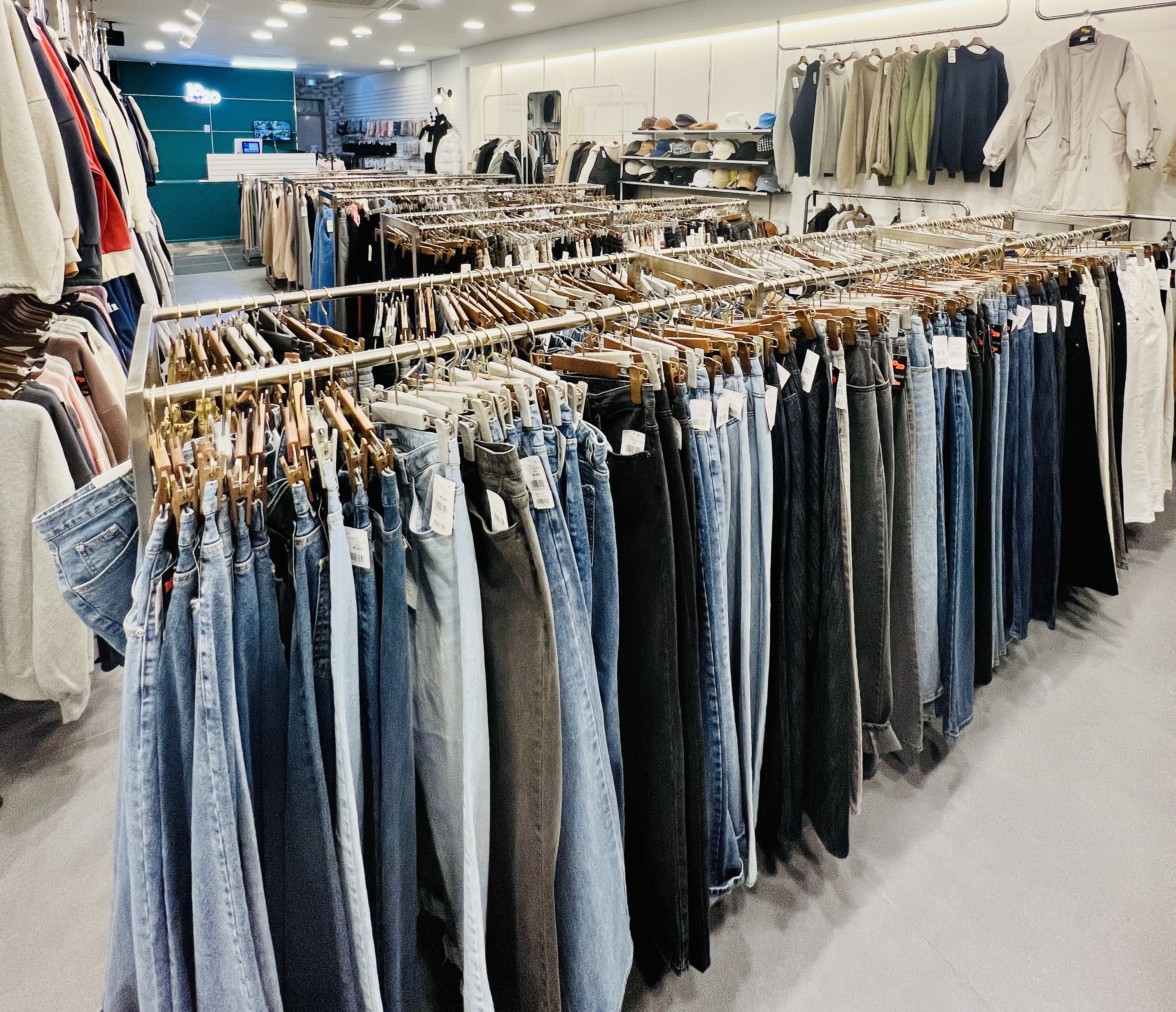 일공이공