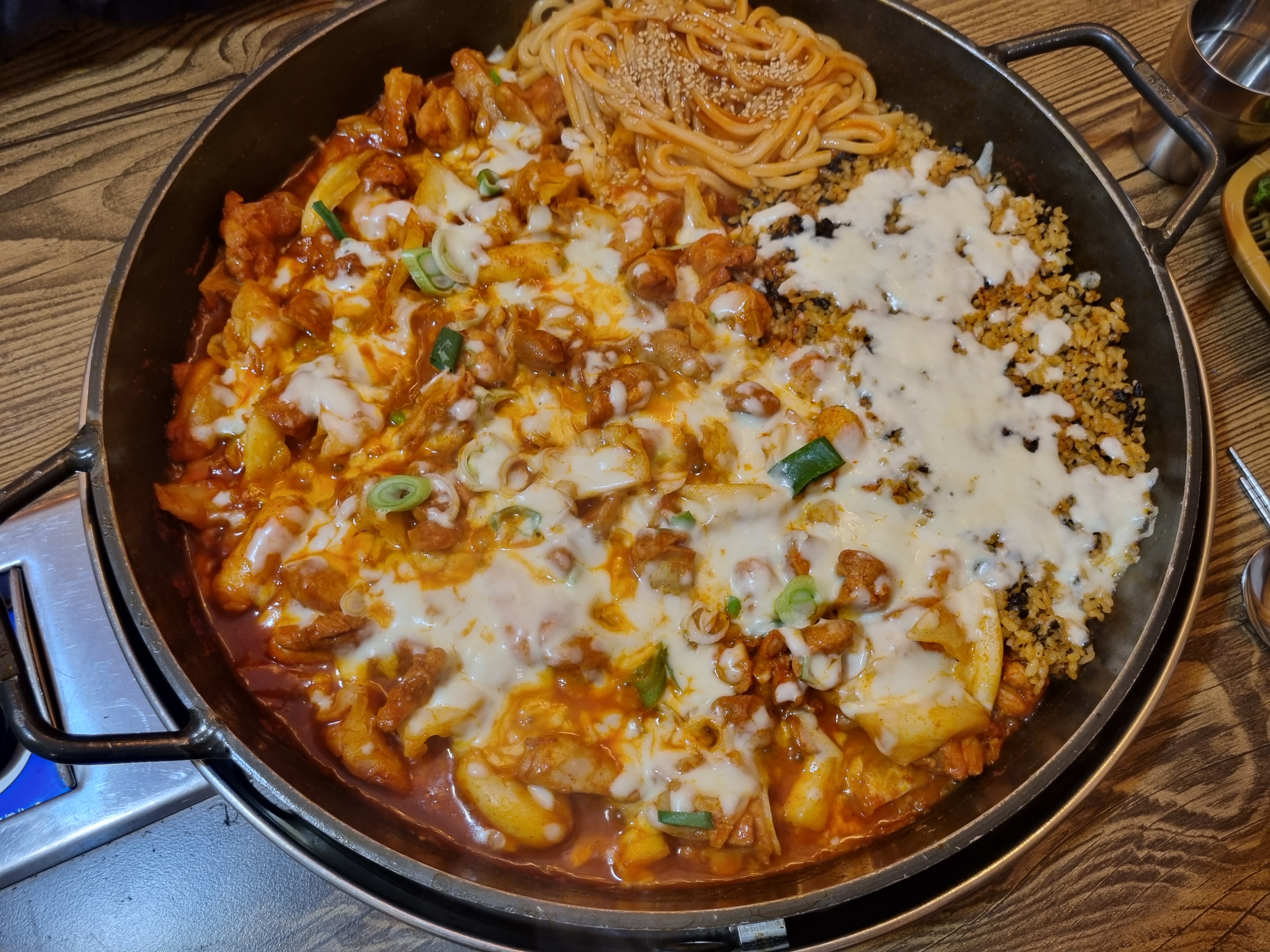 불타는춘천닭갈비