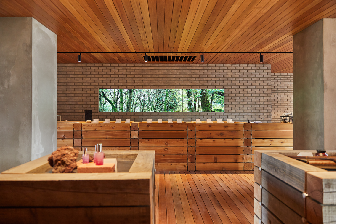 아이소이 플래그십스토어 대표 이미지