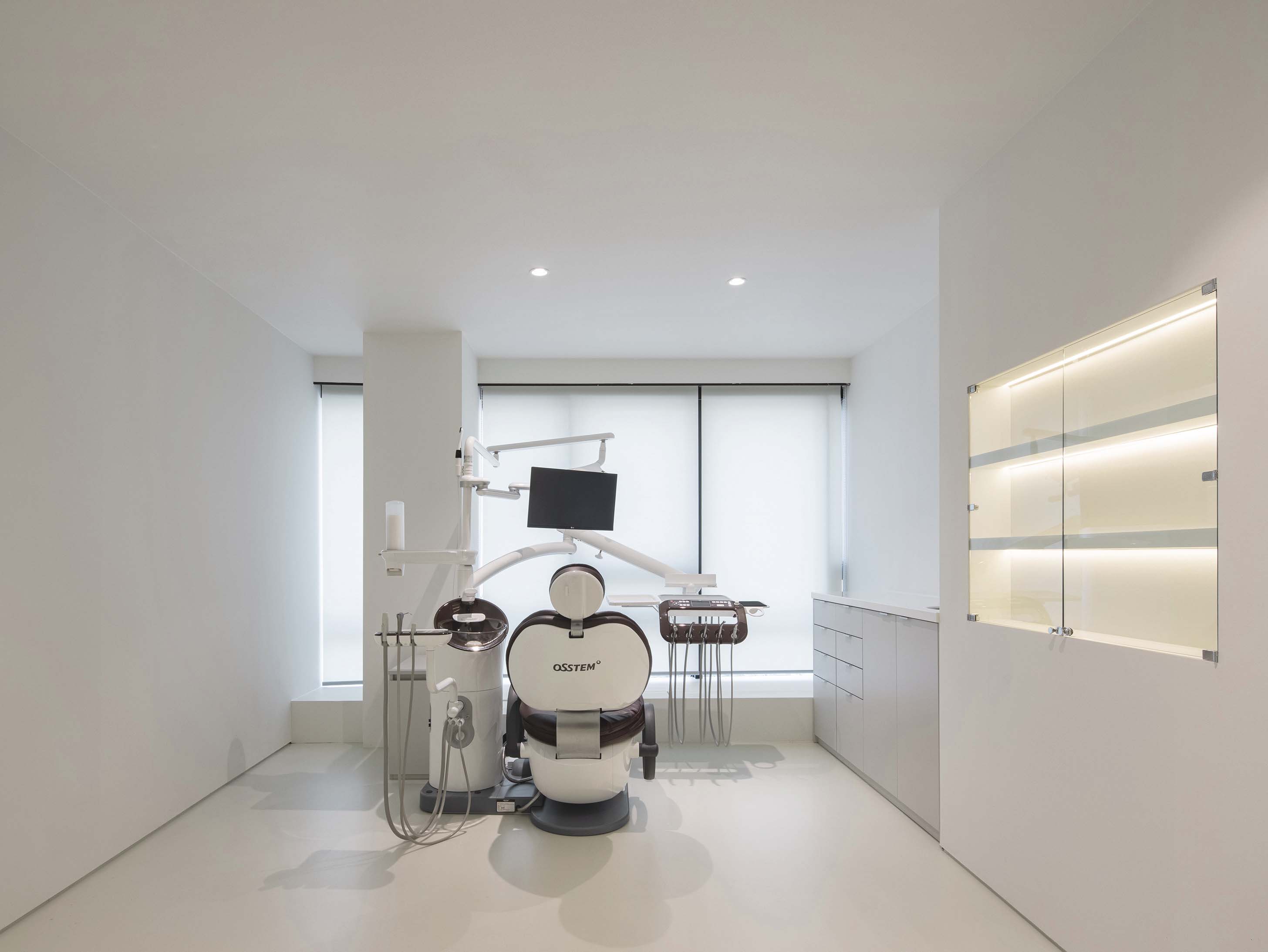 스마일플란트치과의원 대표 이미지