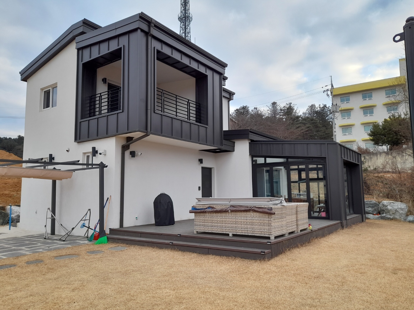 한흥부동산개발건설