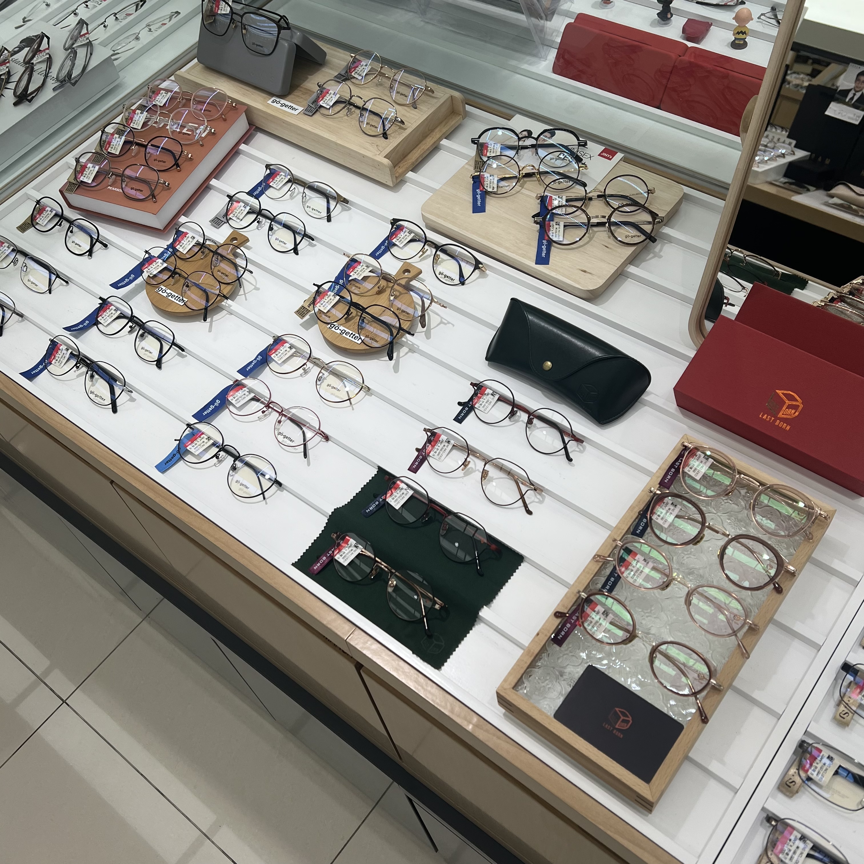 지니스안경 정읍터미널사거리점