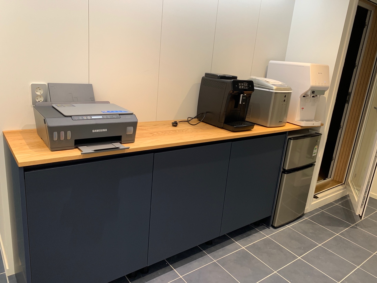 2번째 스튜디오 사진