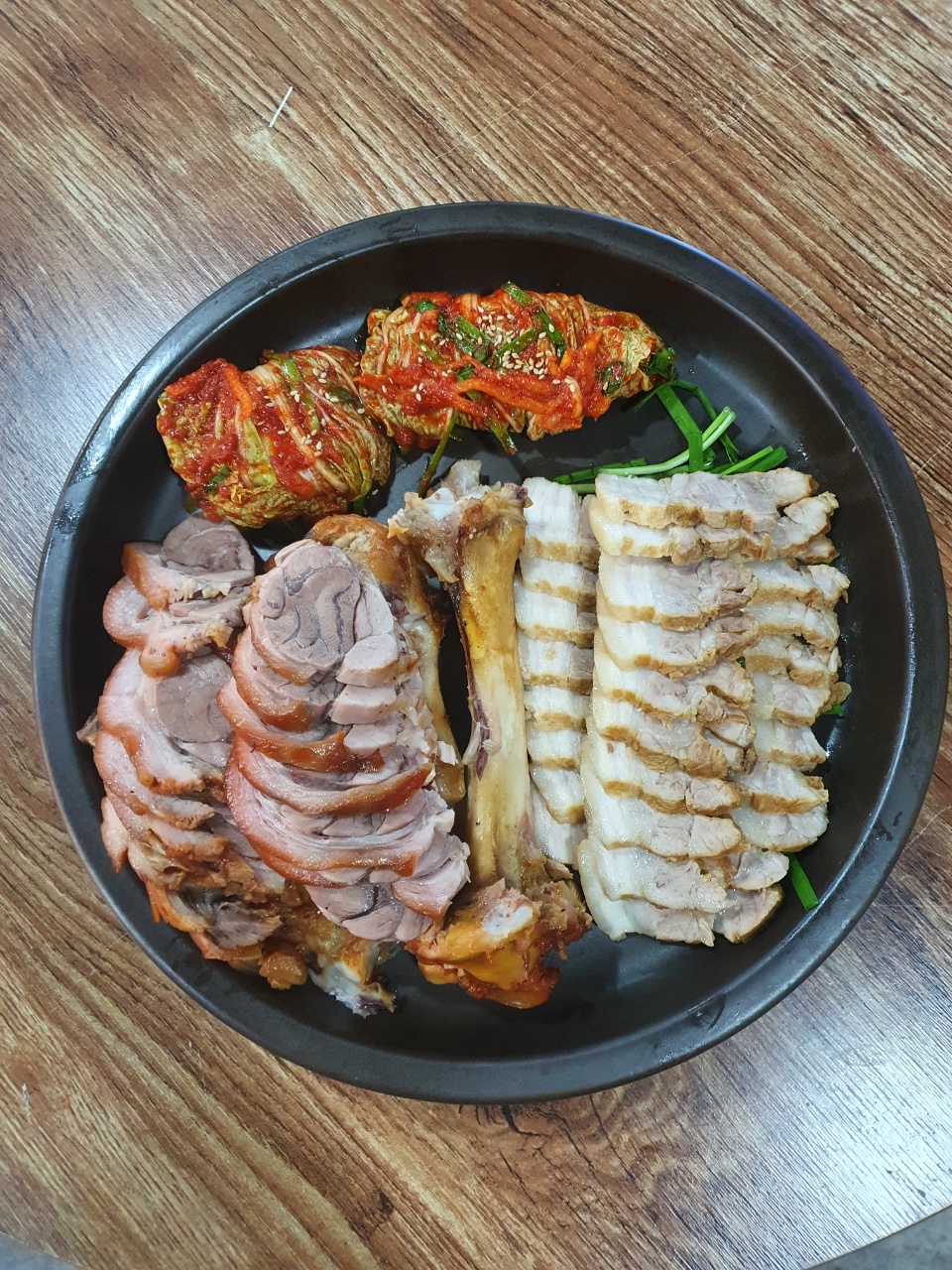 신서방장수왕족발보쌈 마들본점